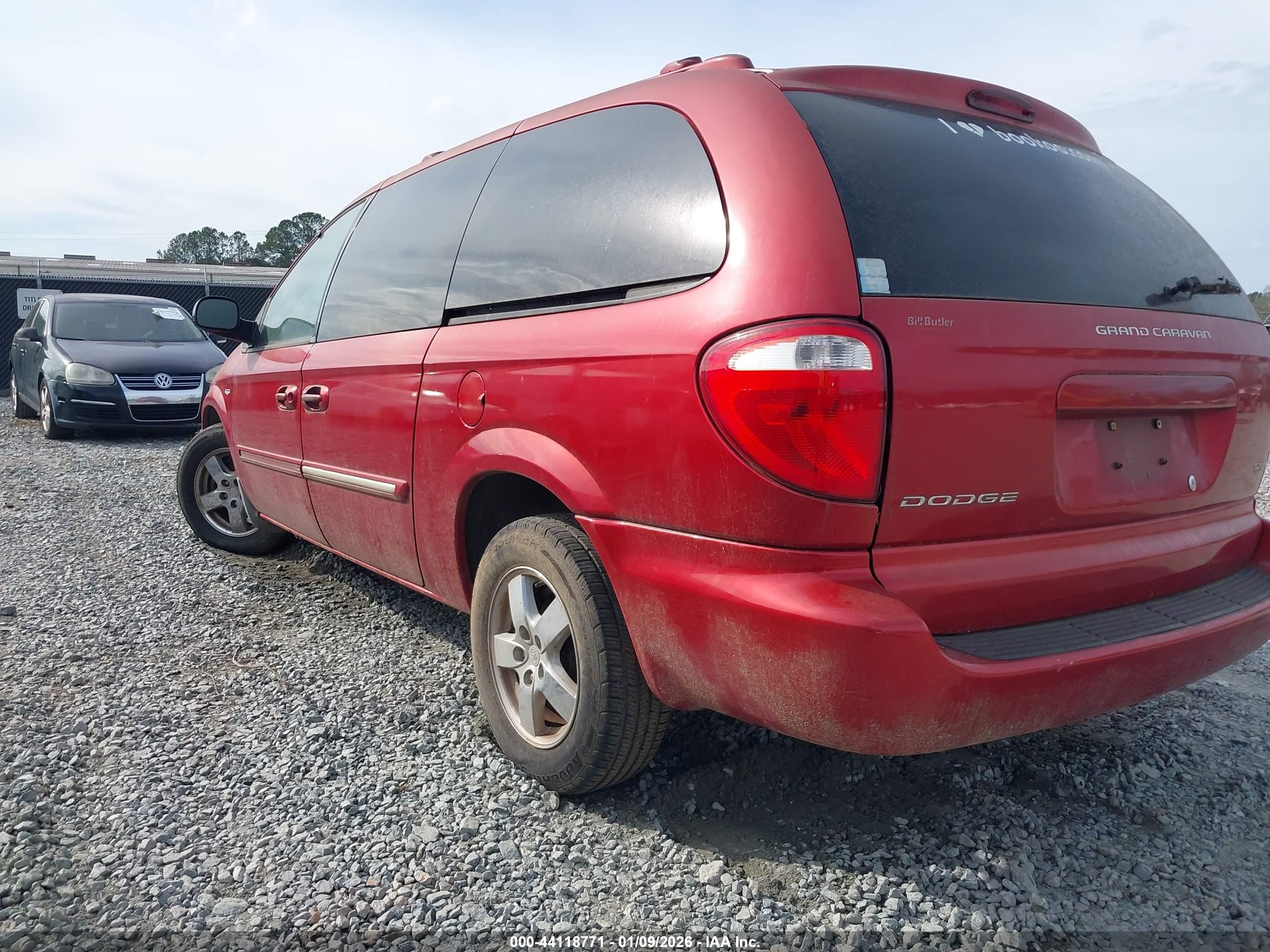 DODGE GRAND image 3