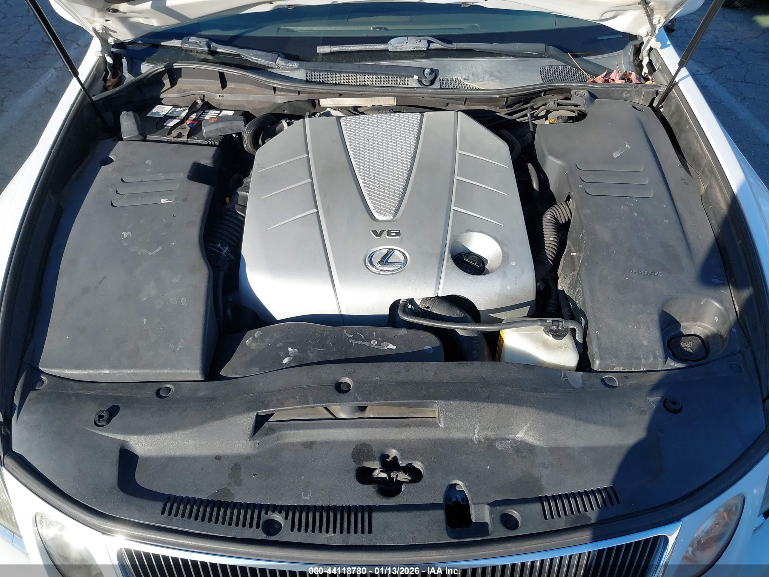 LEXUS GS image 10