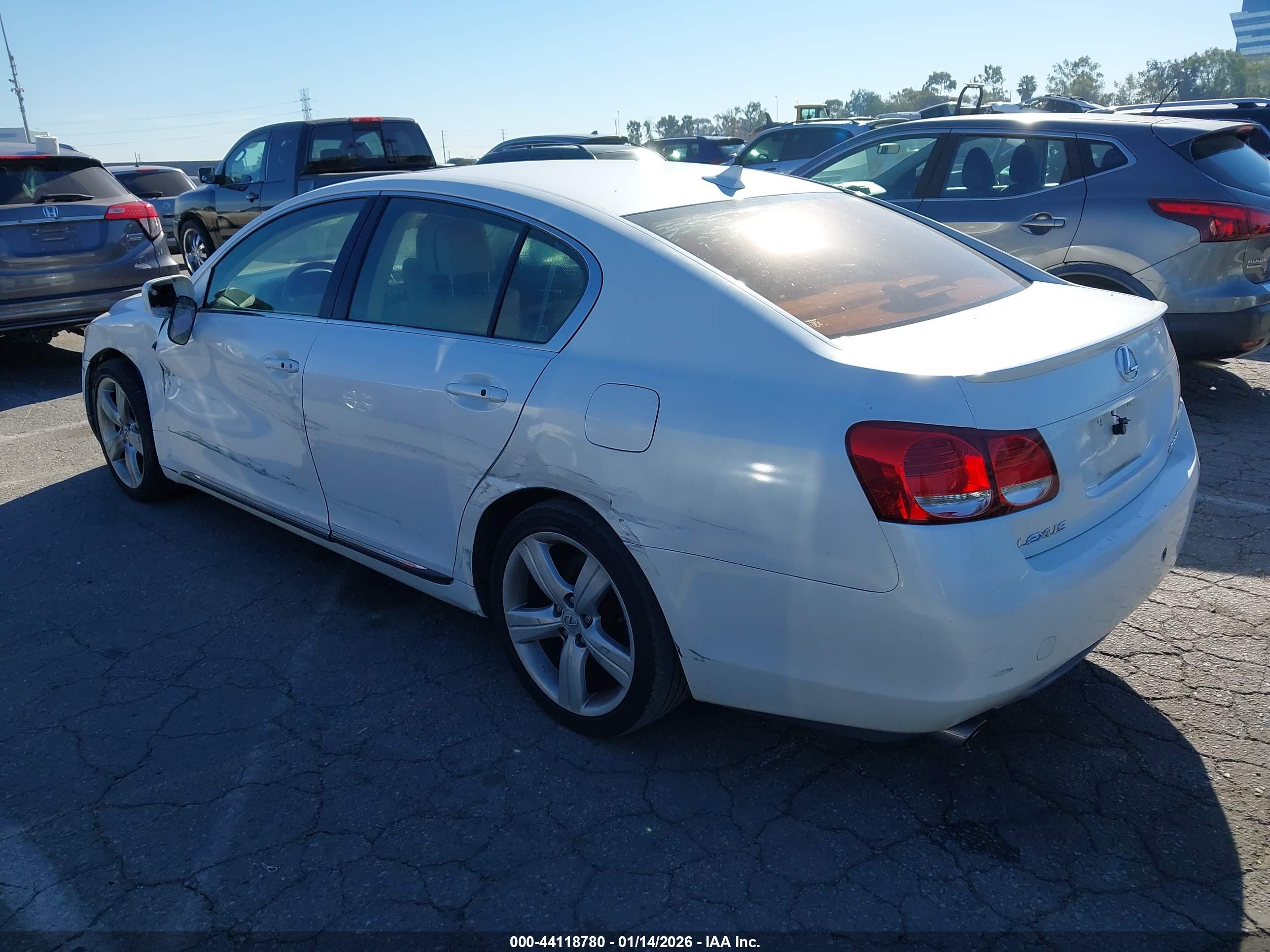 LEXUS GS image 3