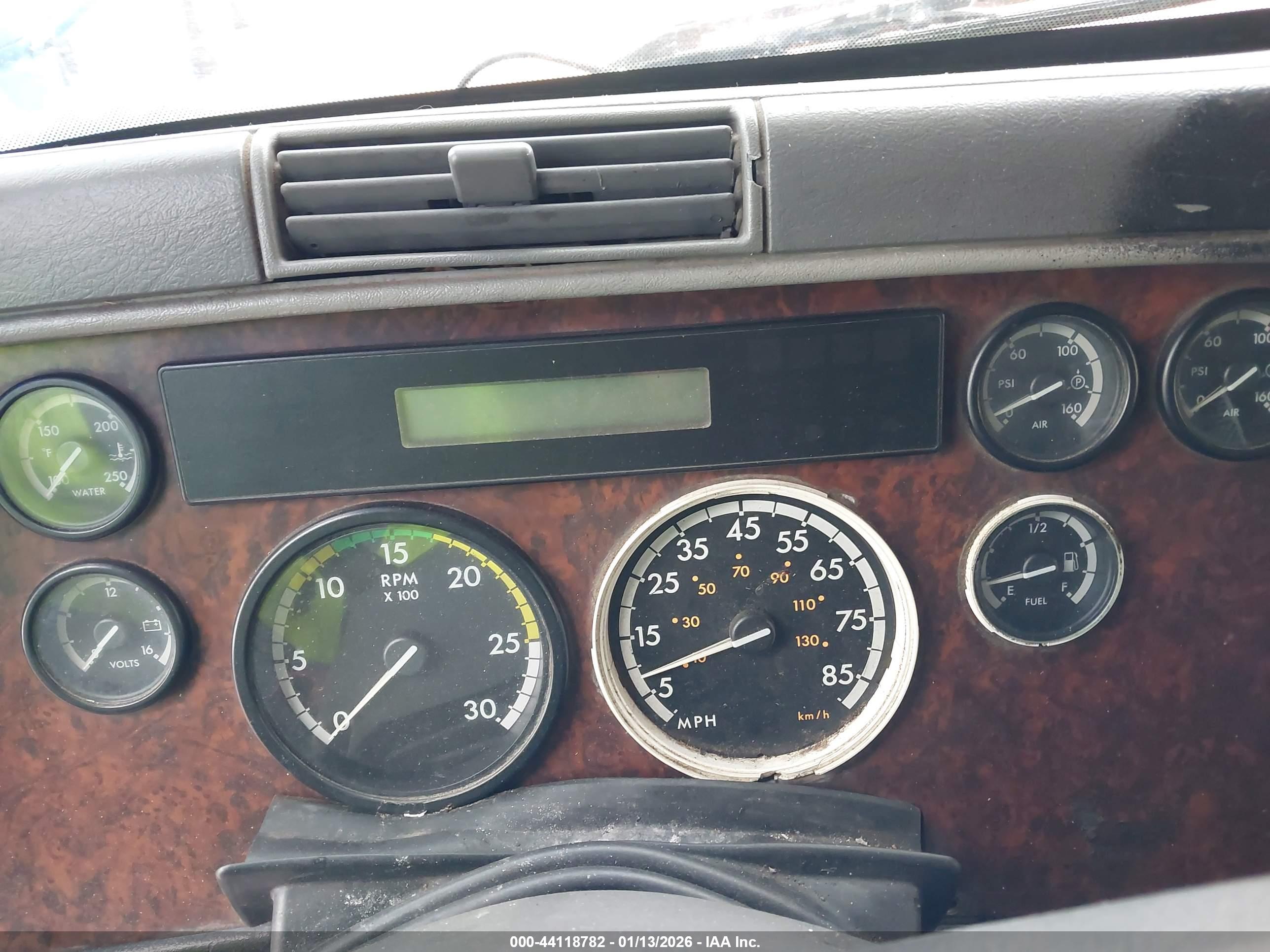 FREIGHTLINER CONVENTIONAL image 6
