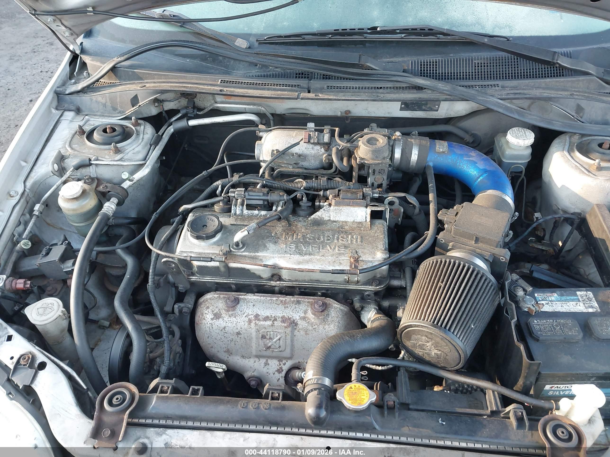 MITSUBISHI LANCER image 10
