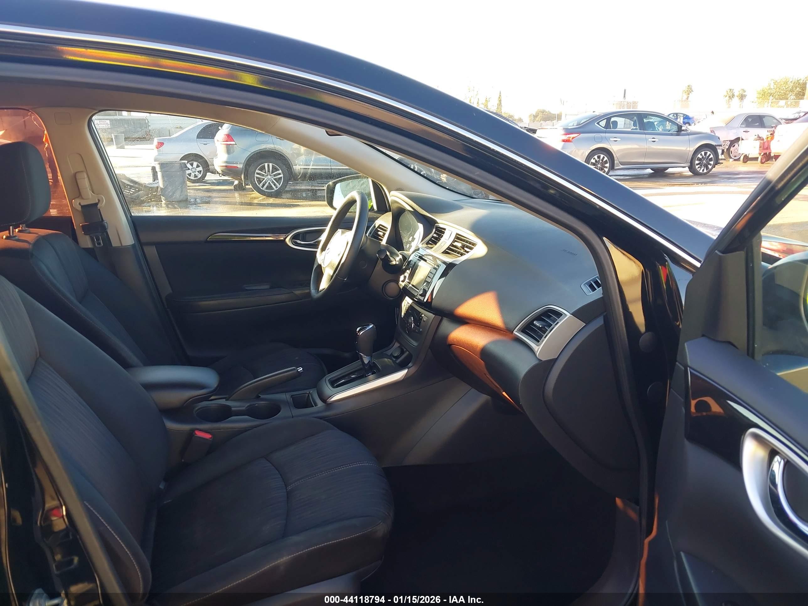 NISSAN SENTRA image 5