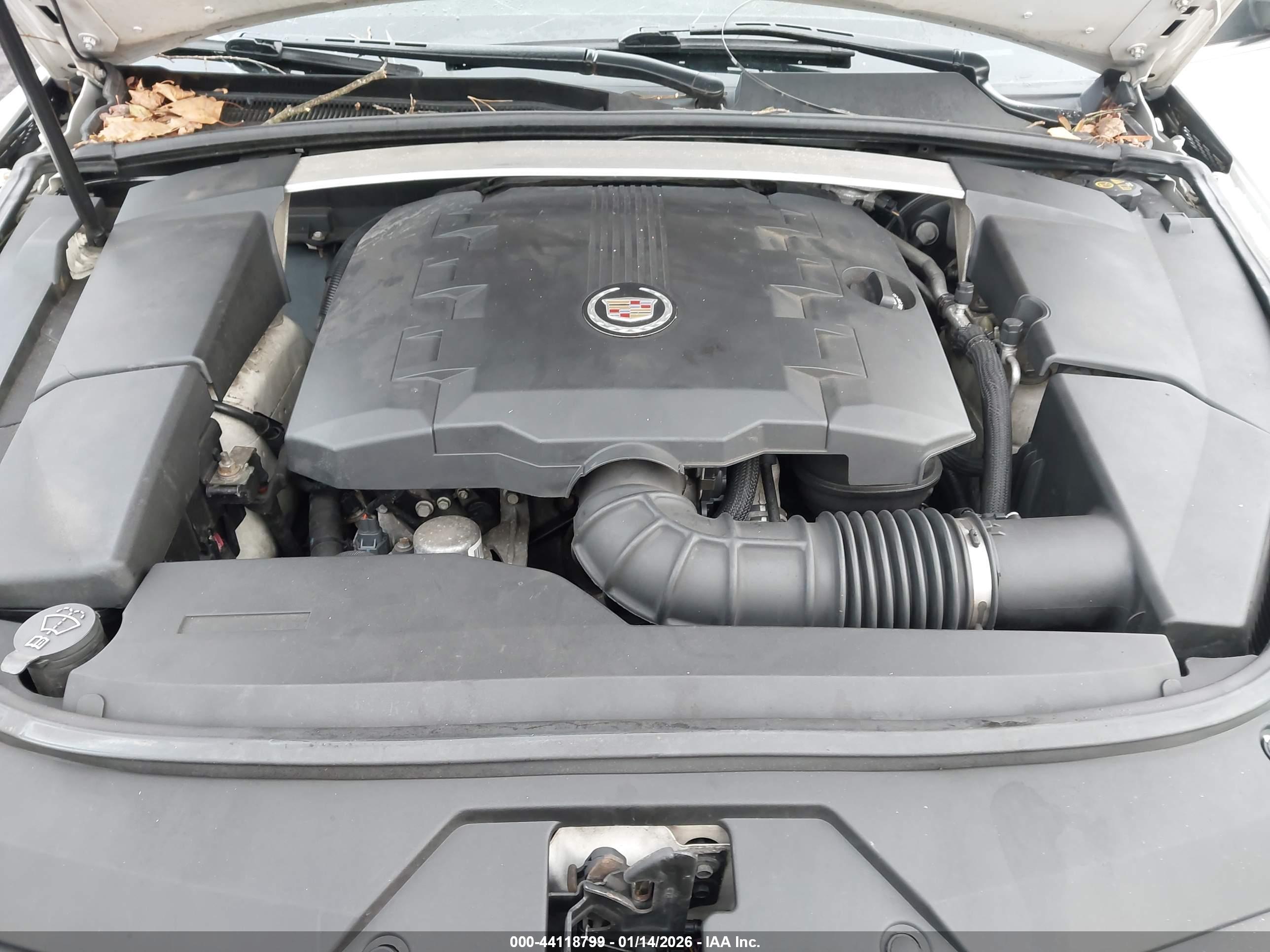 CADILLAC CTS image 10