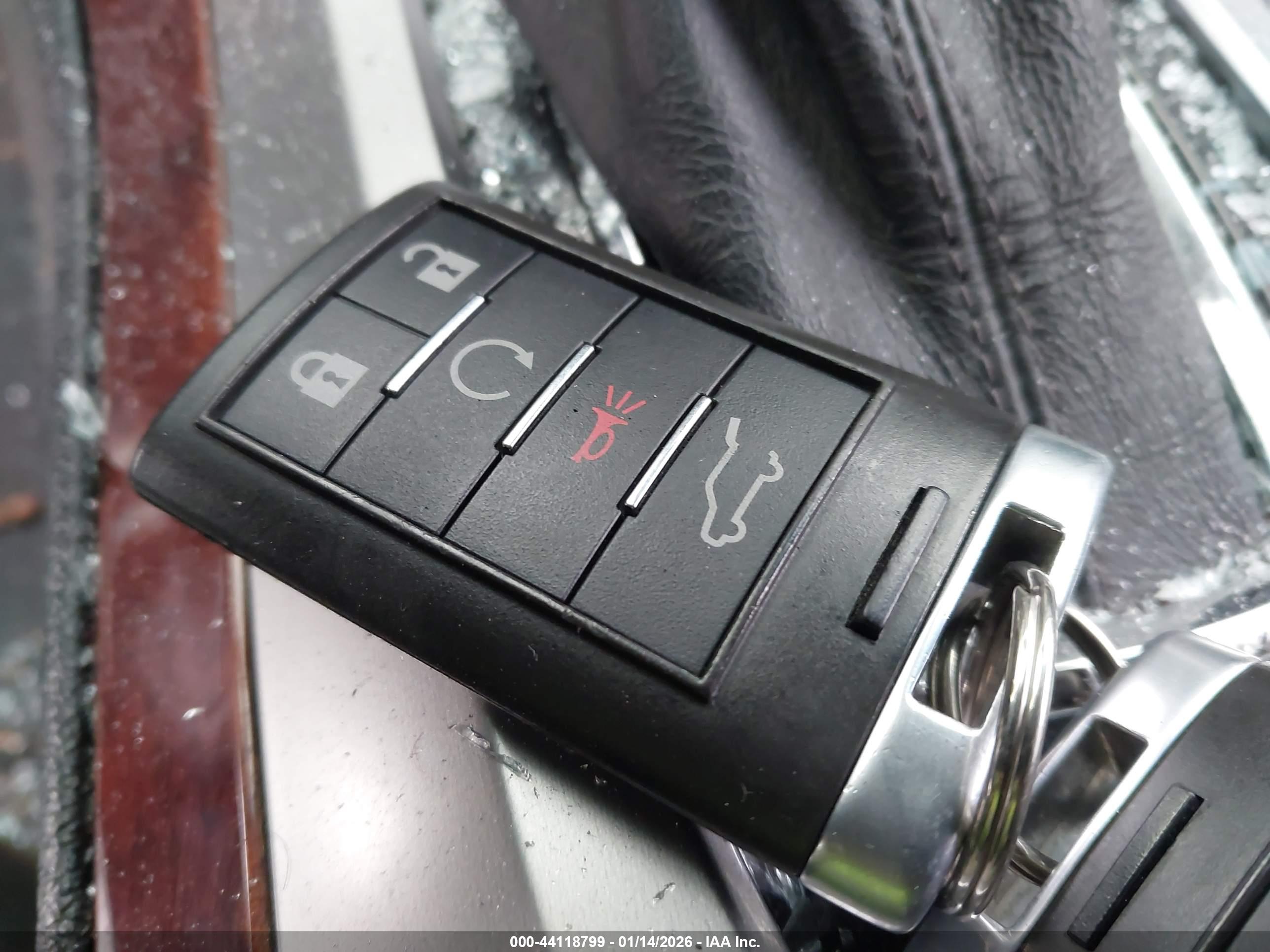 CADILLAC CTS image 11