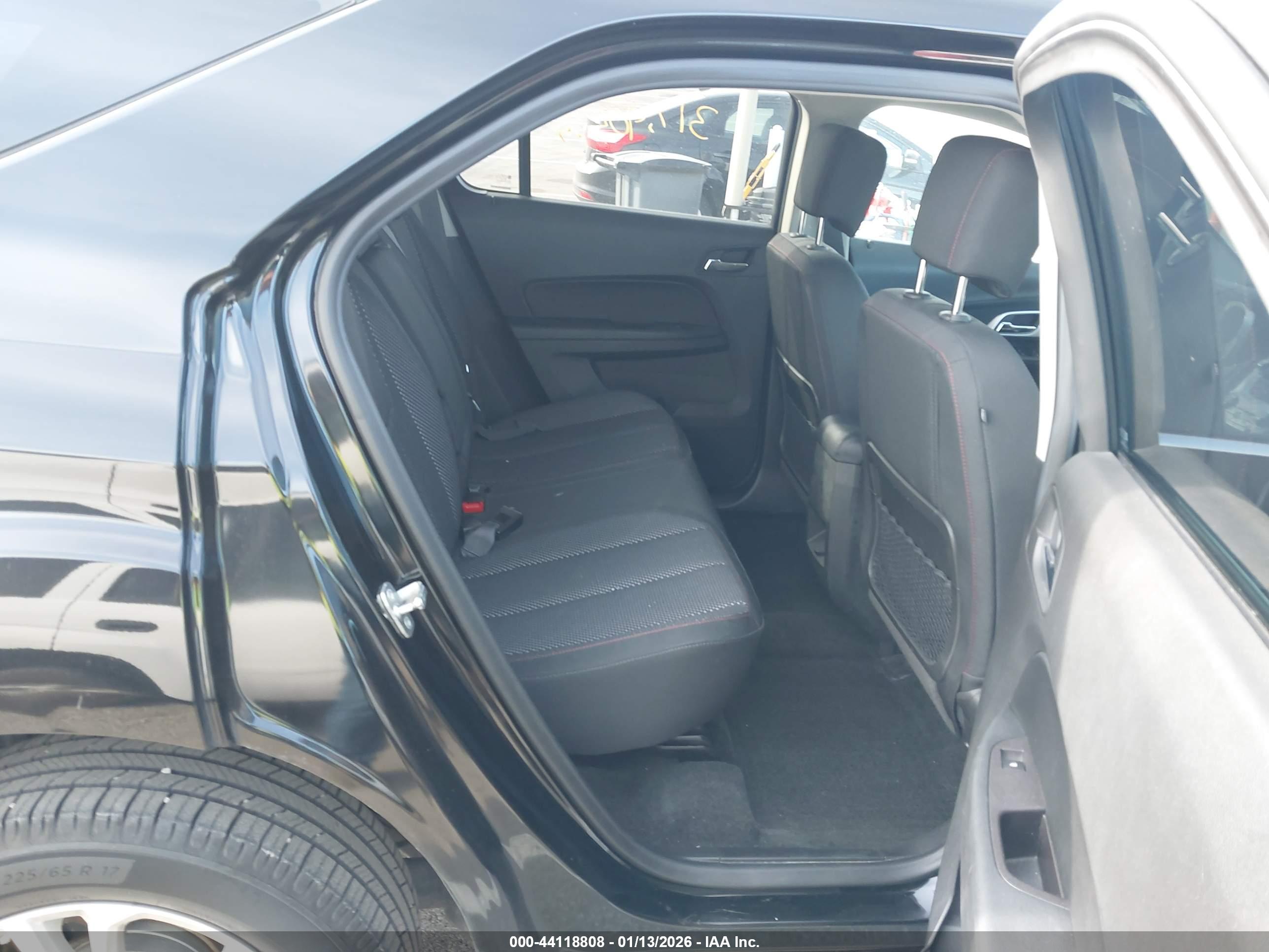 CHEVROLET EQUINOX image 8