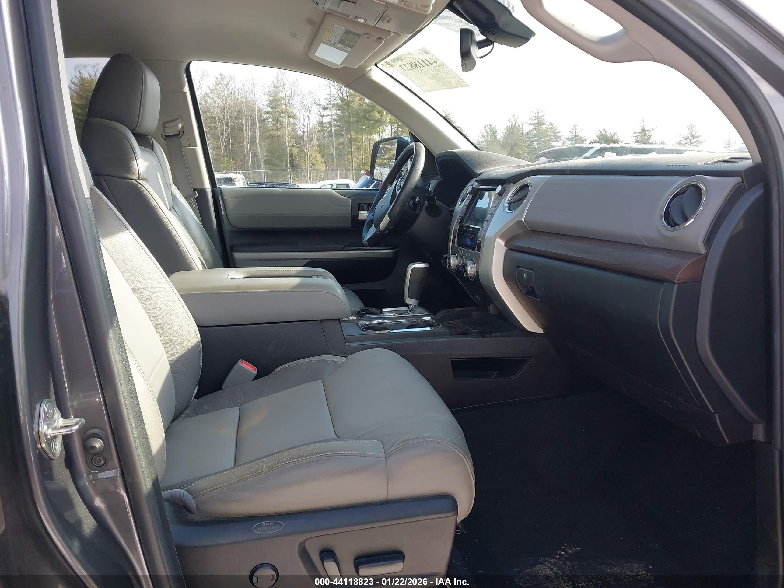 TOYOTA TUNDRA image 5