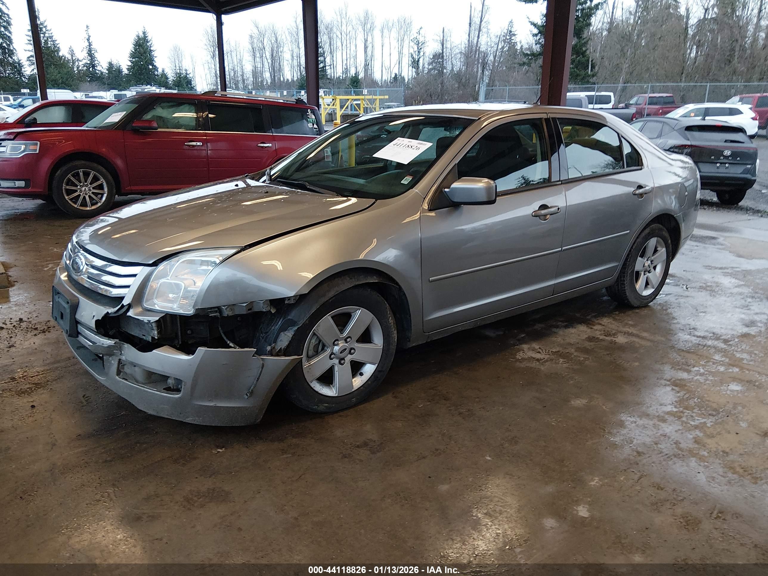 FORD FUSION image 2