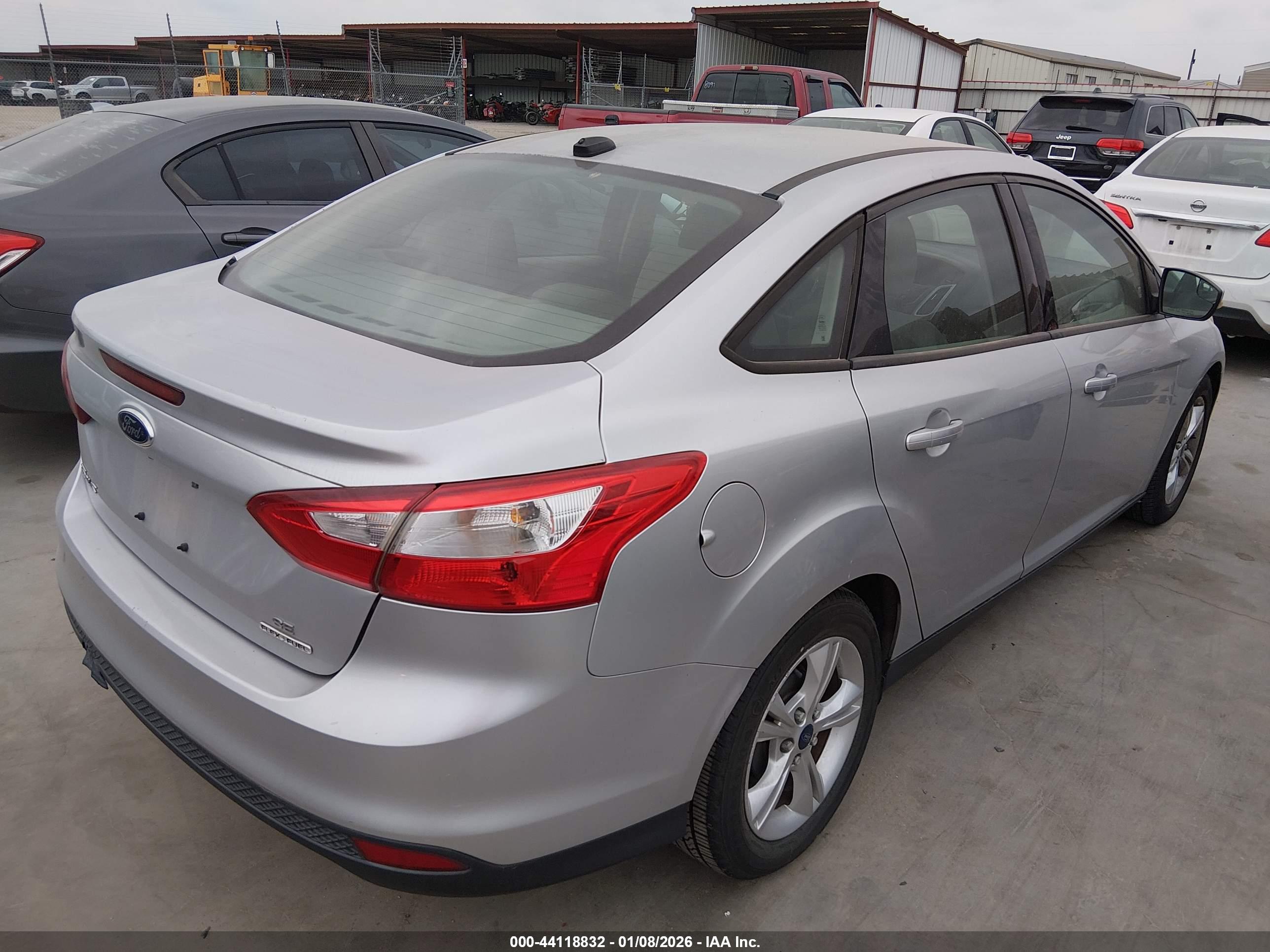 FORD FOCUS image 4