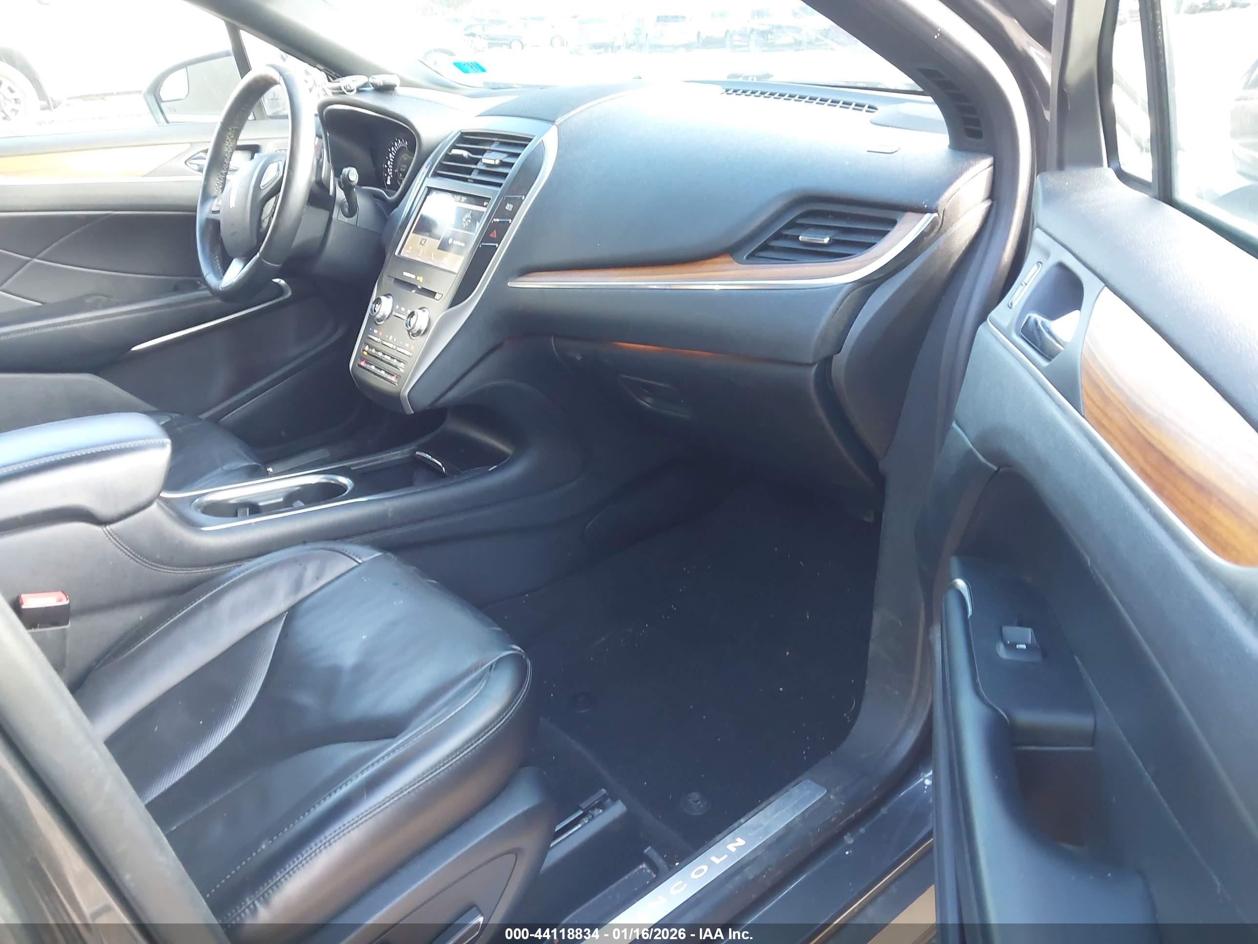 LINCOLN MKC image 5
