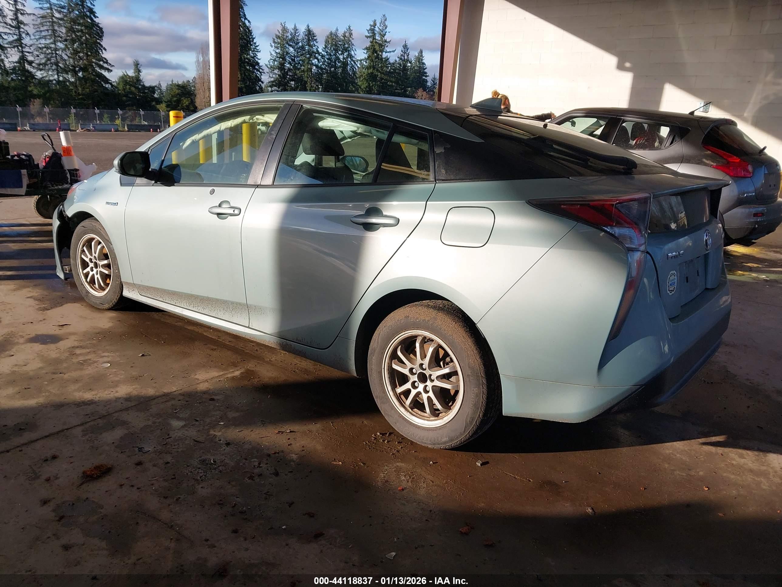 TOYOTA PRIUS image 3