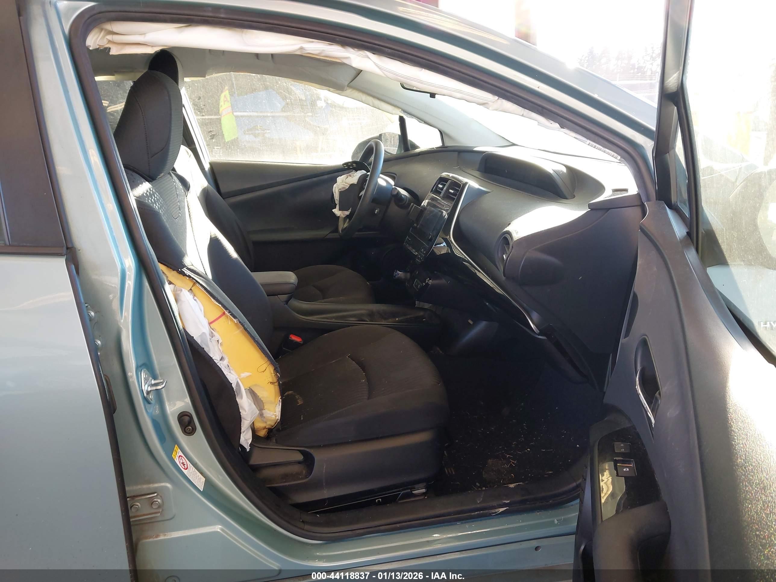 TOYOTA PRIUS image 5