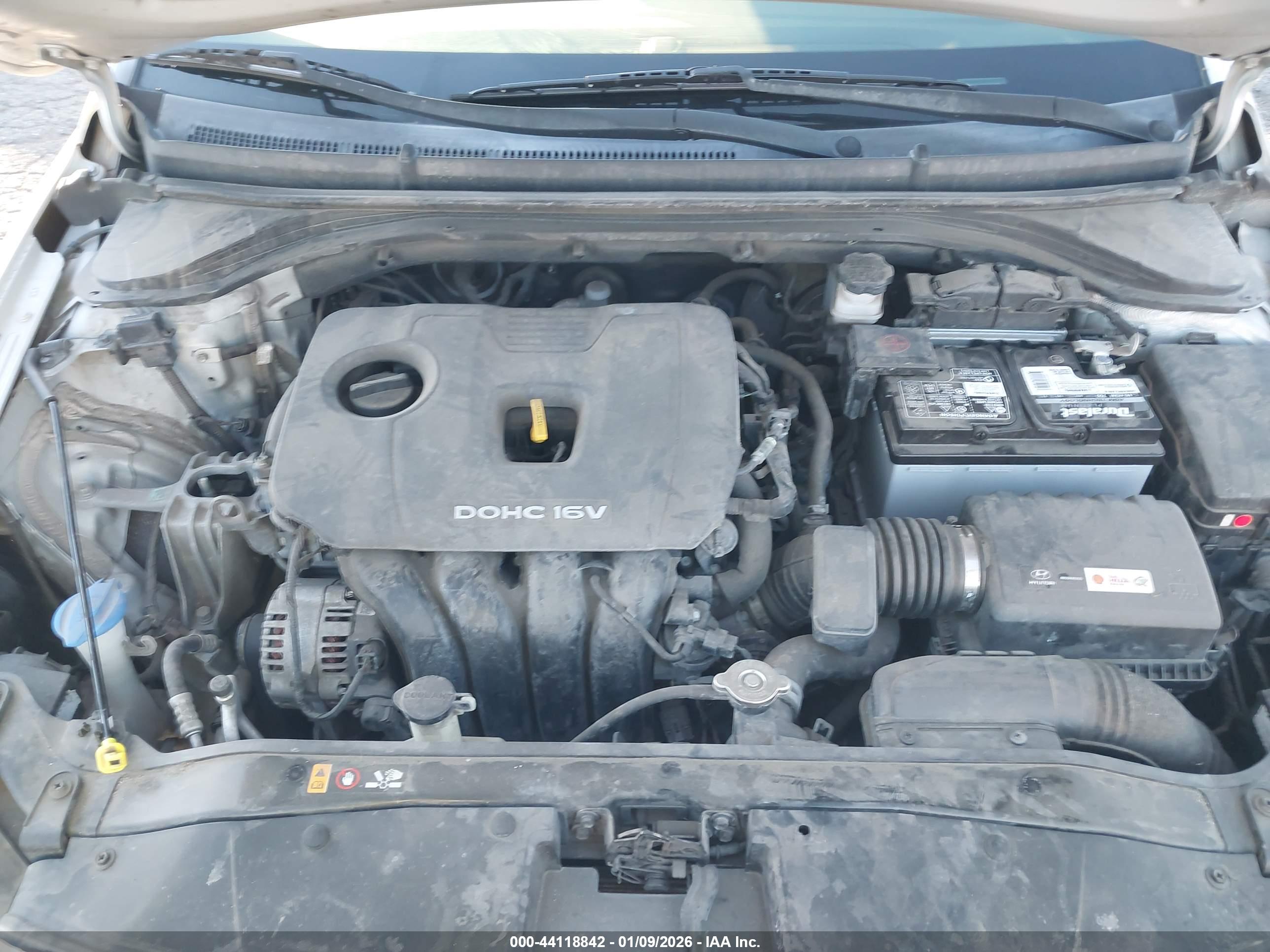 HYUNDAI ELANTRA image 10