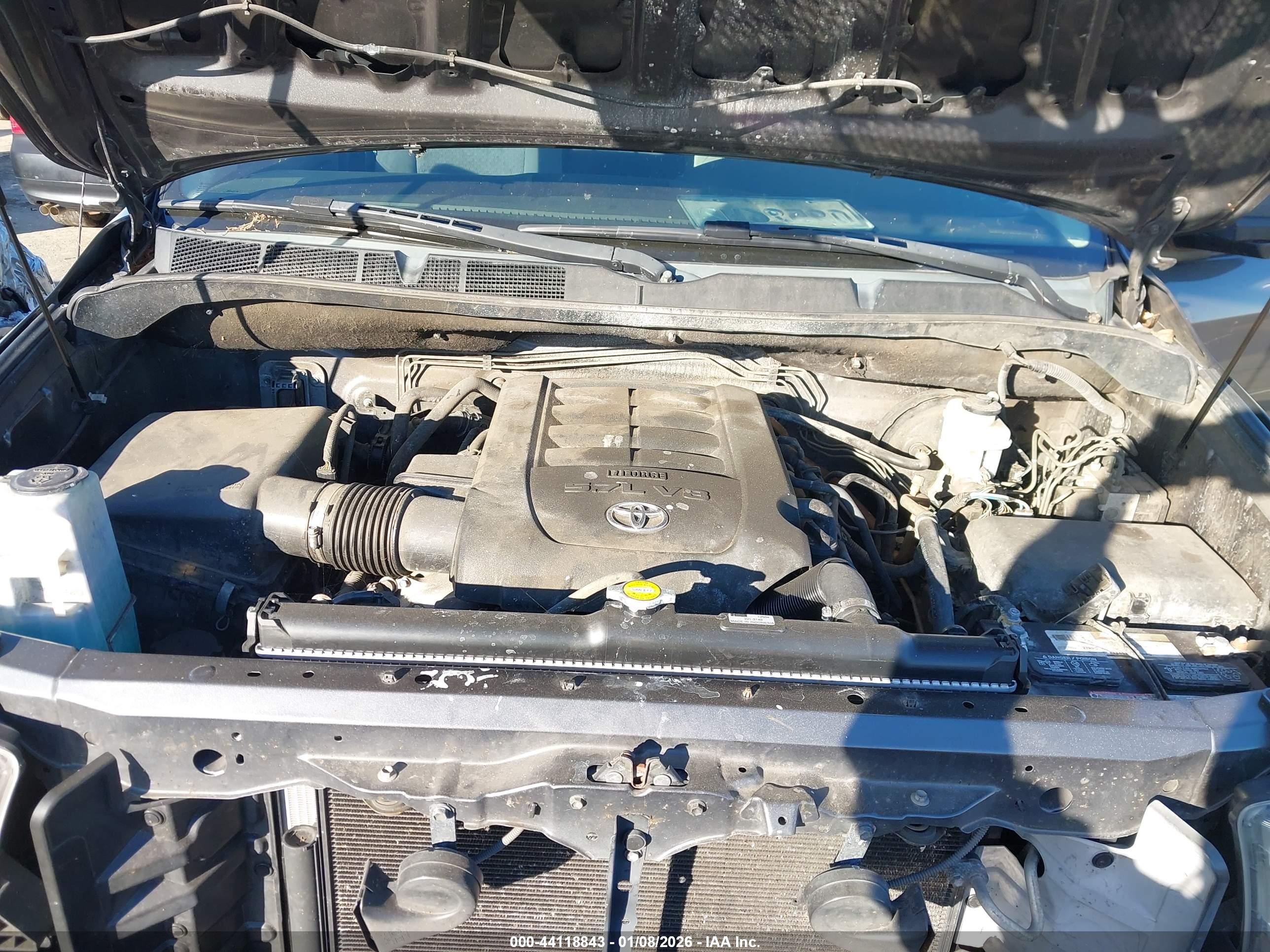 TOYOTA TUNDRA image 10