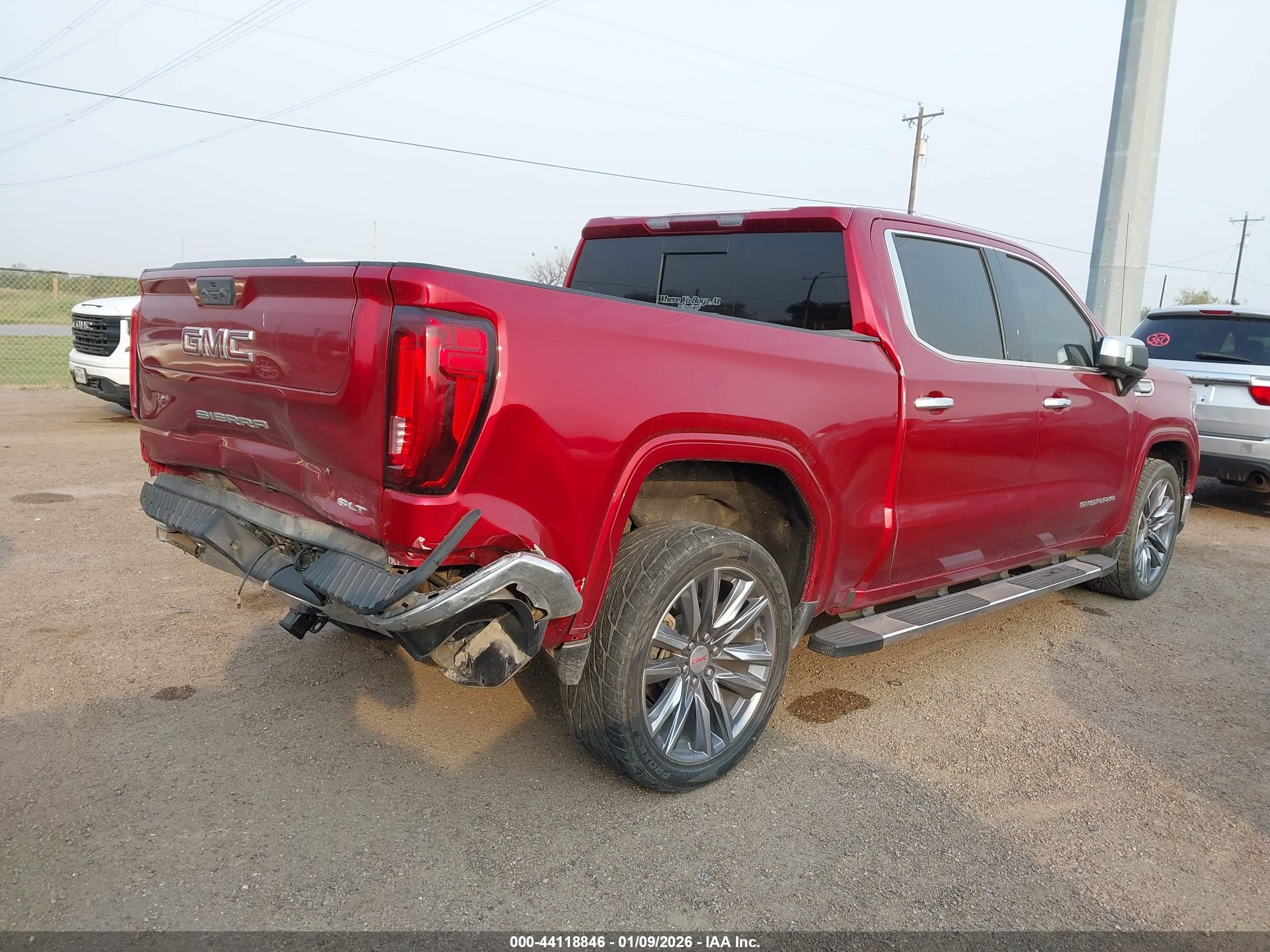 GMC SIERRA image 4