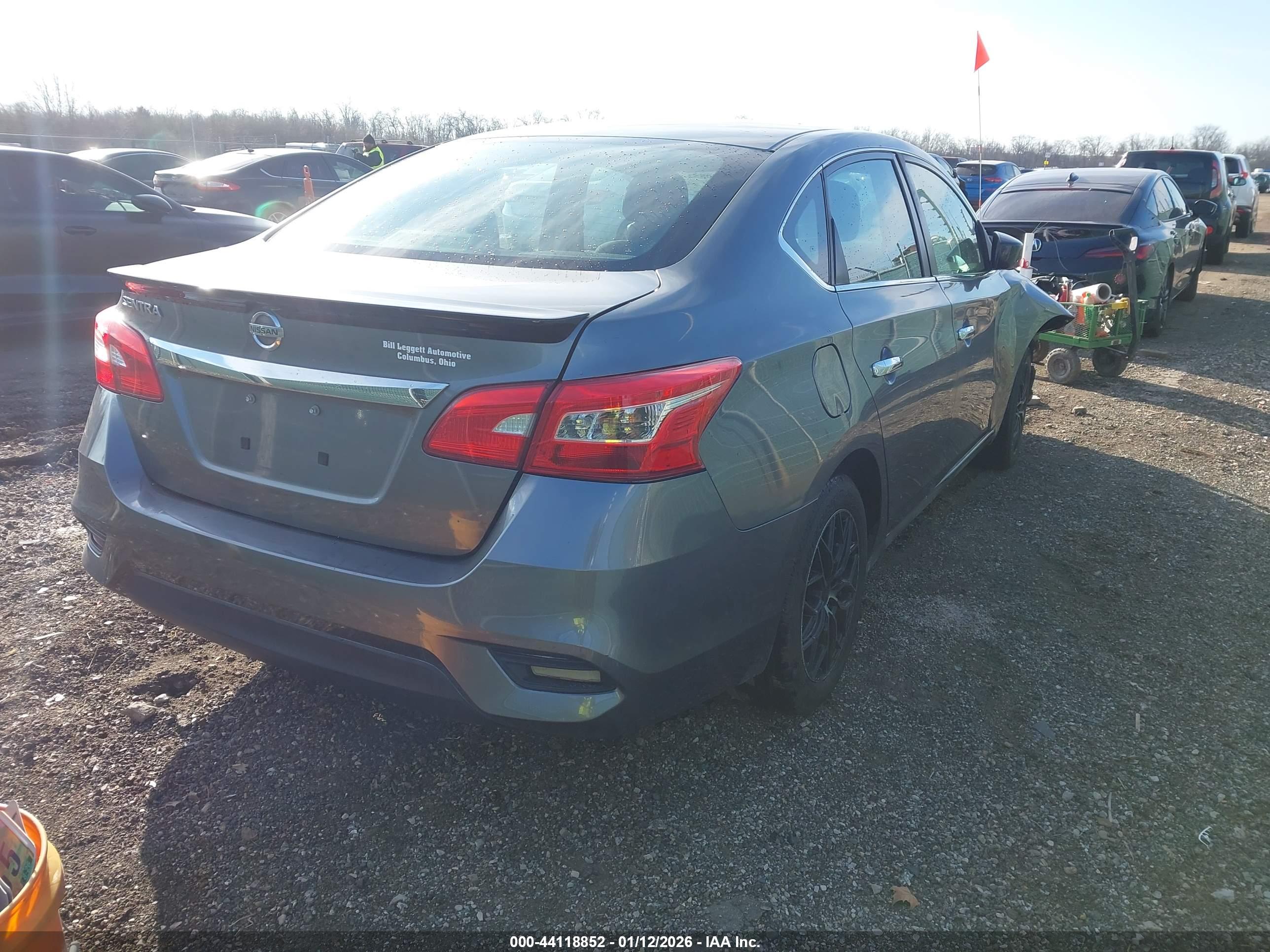 NISSAN SENTRA image 4