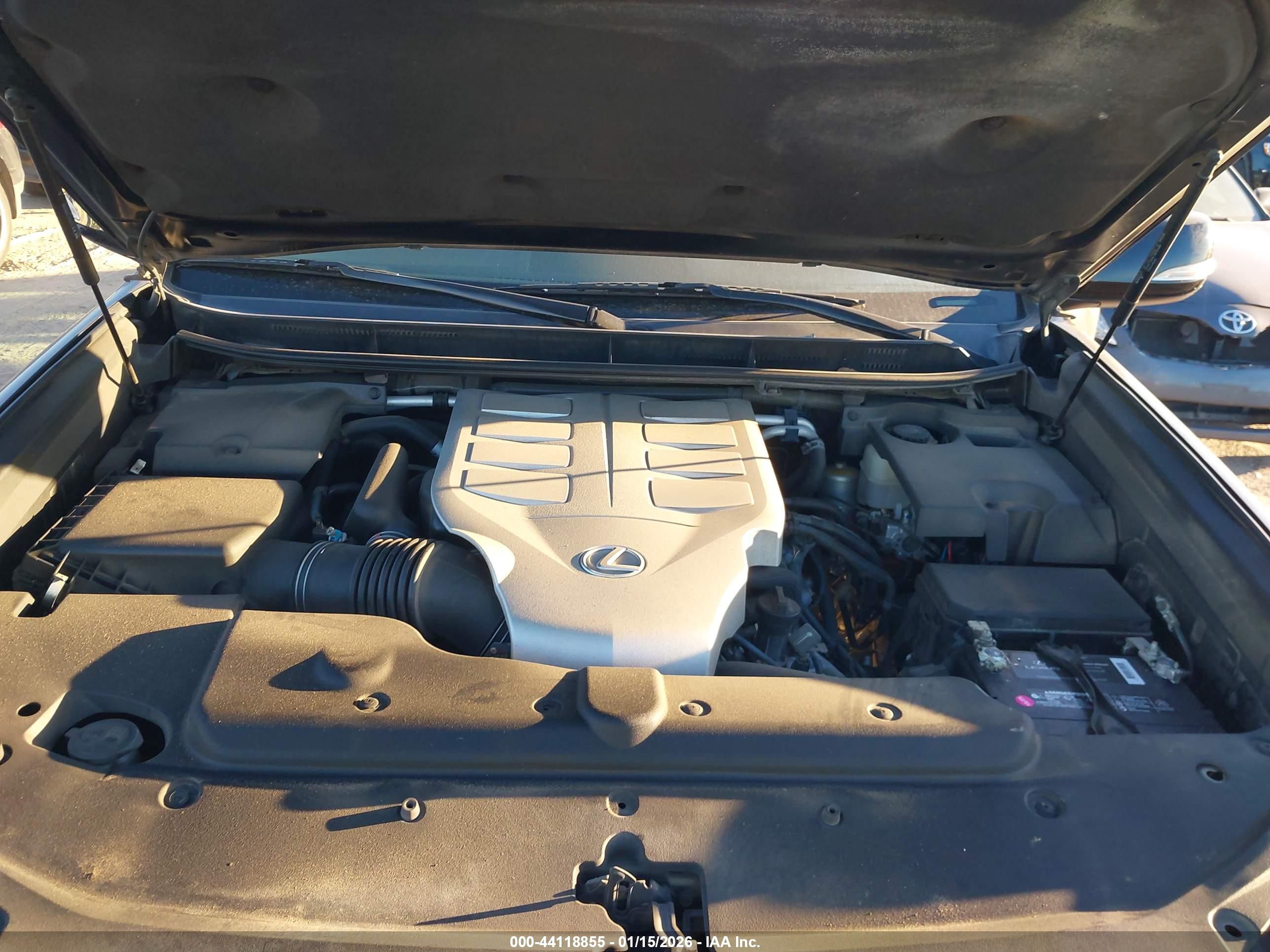 LEXUS GX image 10