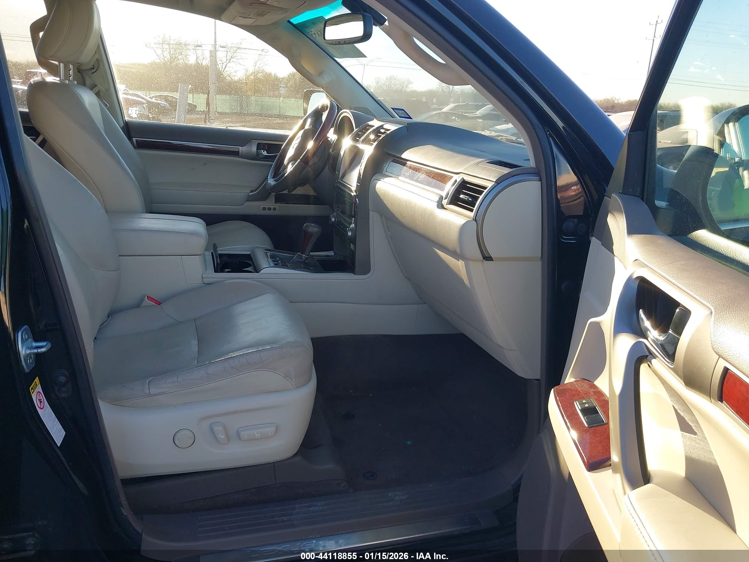 LEXUS GX image 5
