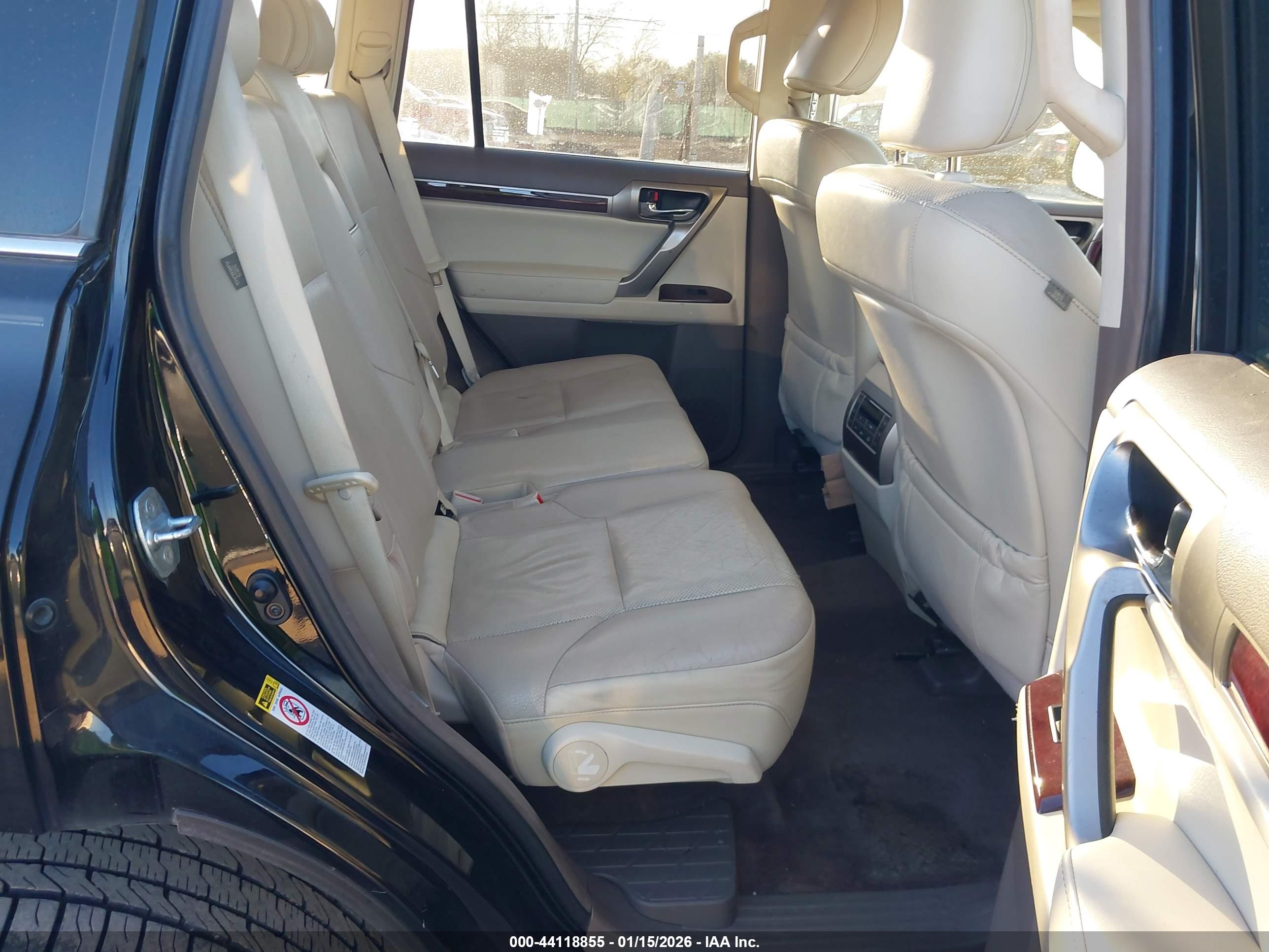 LEXUS GX image 8