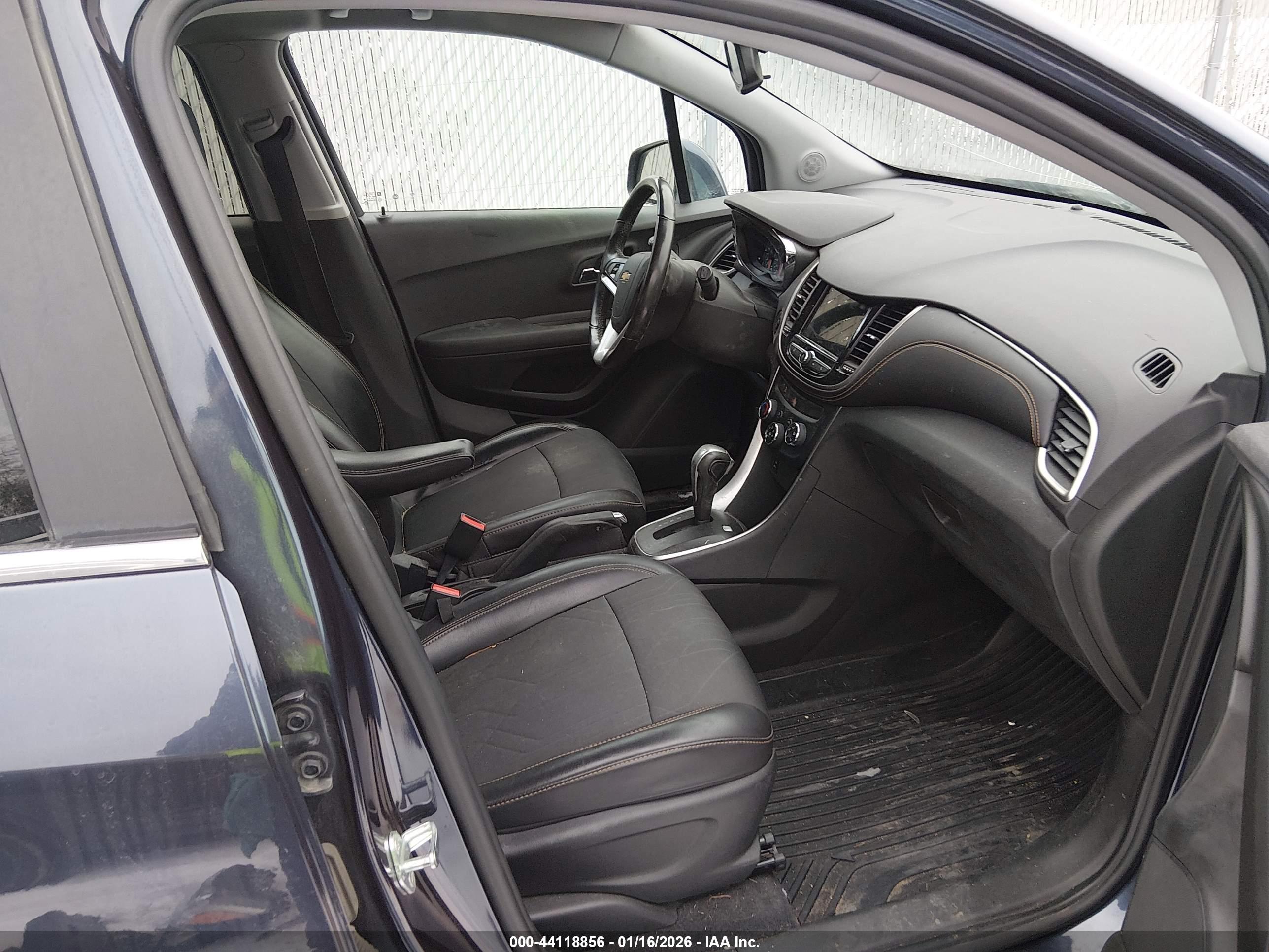 CHEVROLET TRAX image 5
