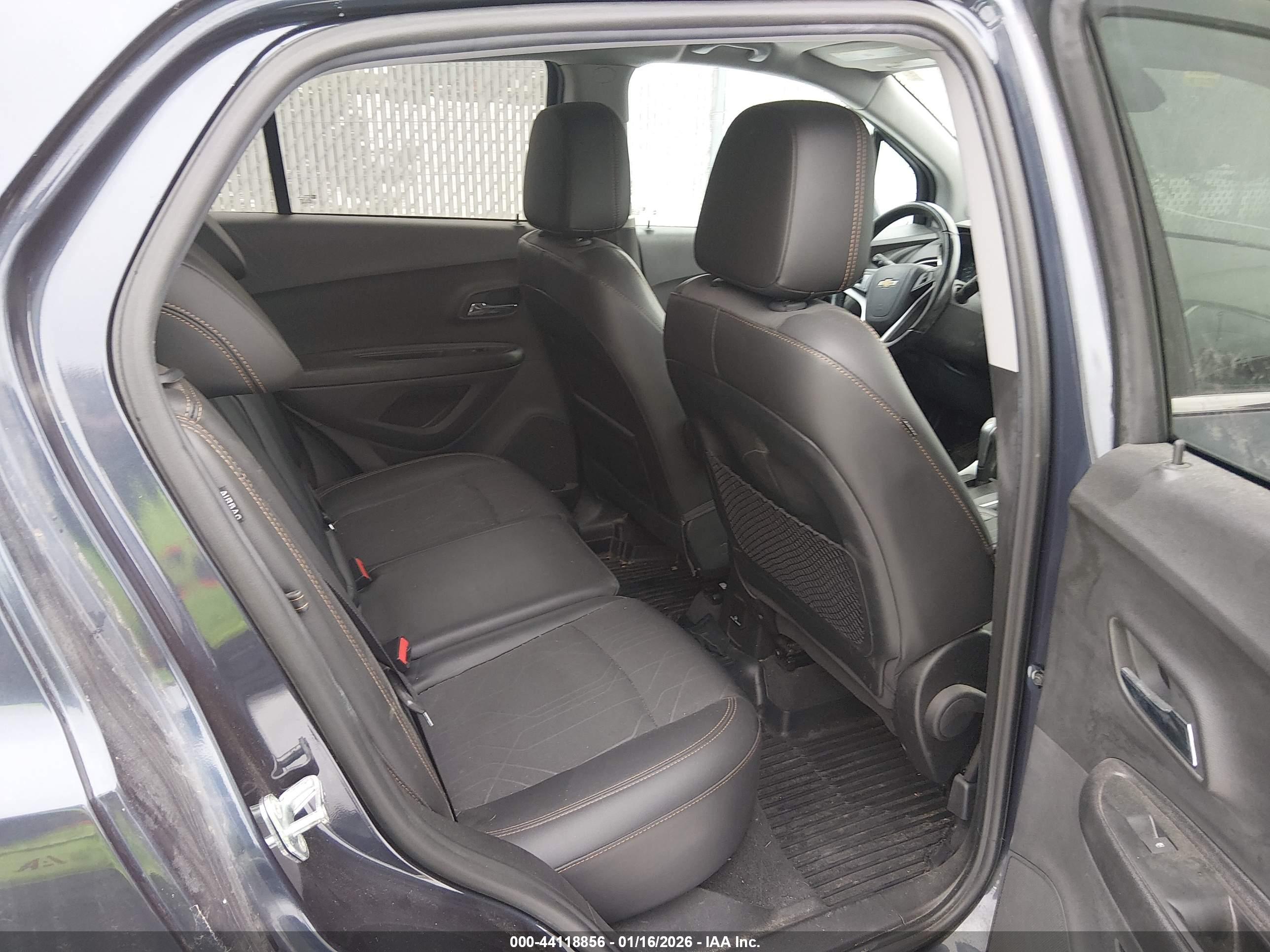 CHEVROLET TRAX image 8