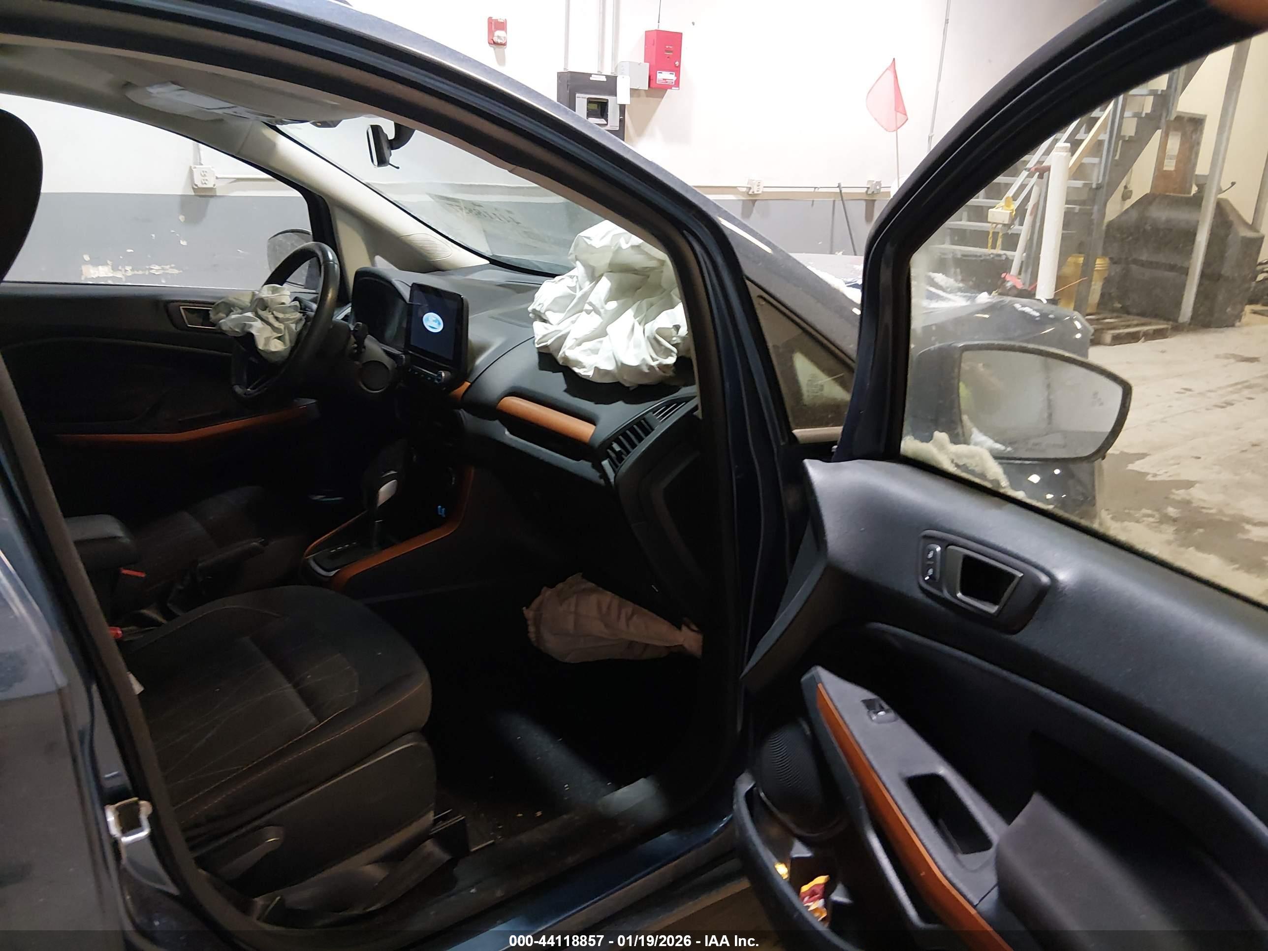 FORD ECOSPORT image 5