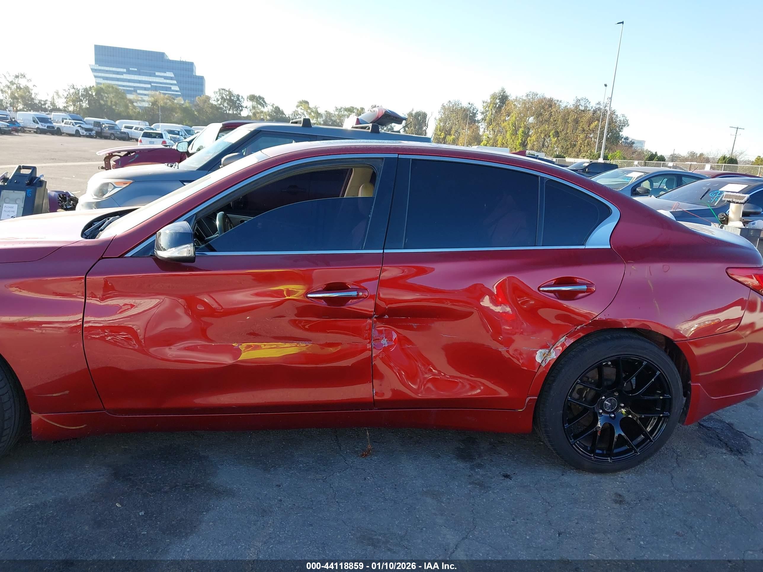 INFINITI Q50 image 6