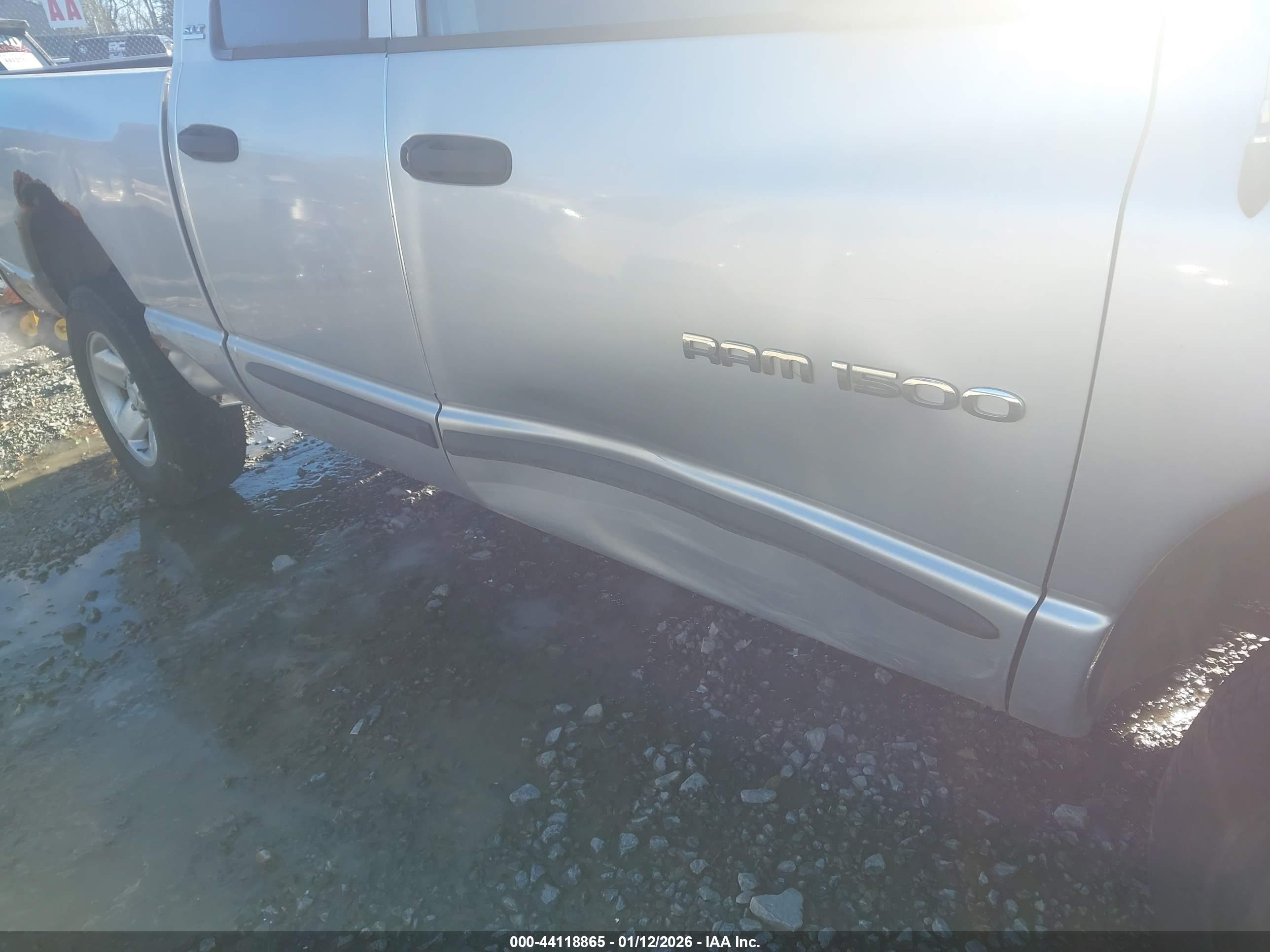 DODGE RAM image 6