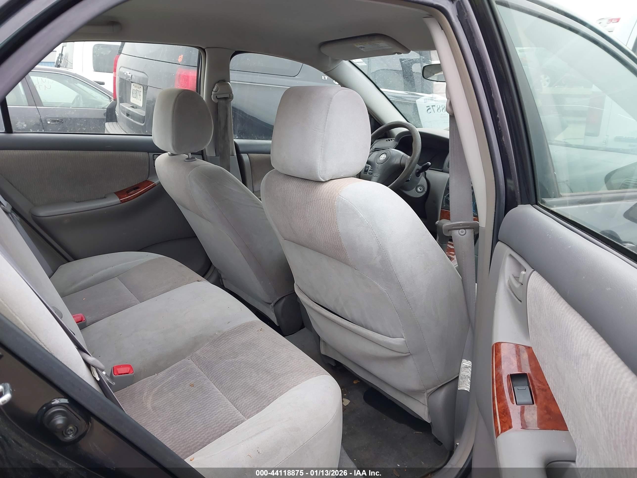 TOYOTA COROLLA image 8