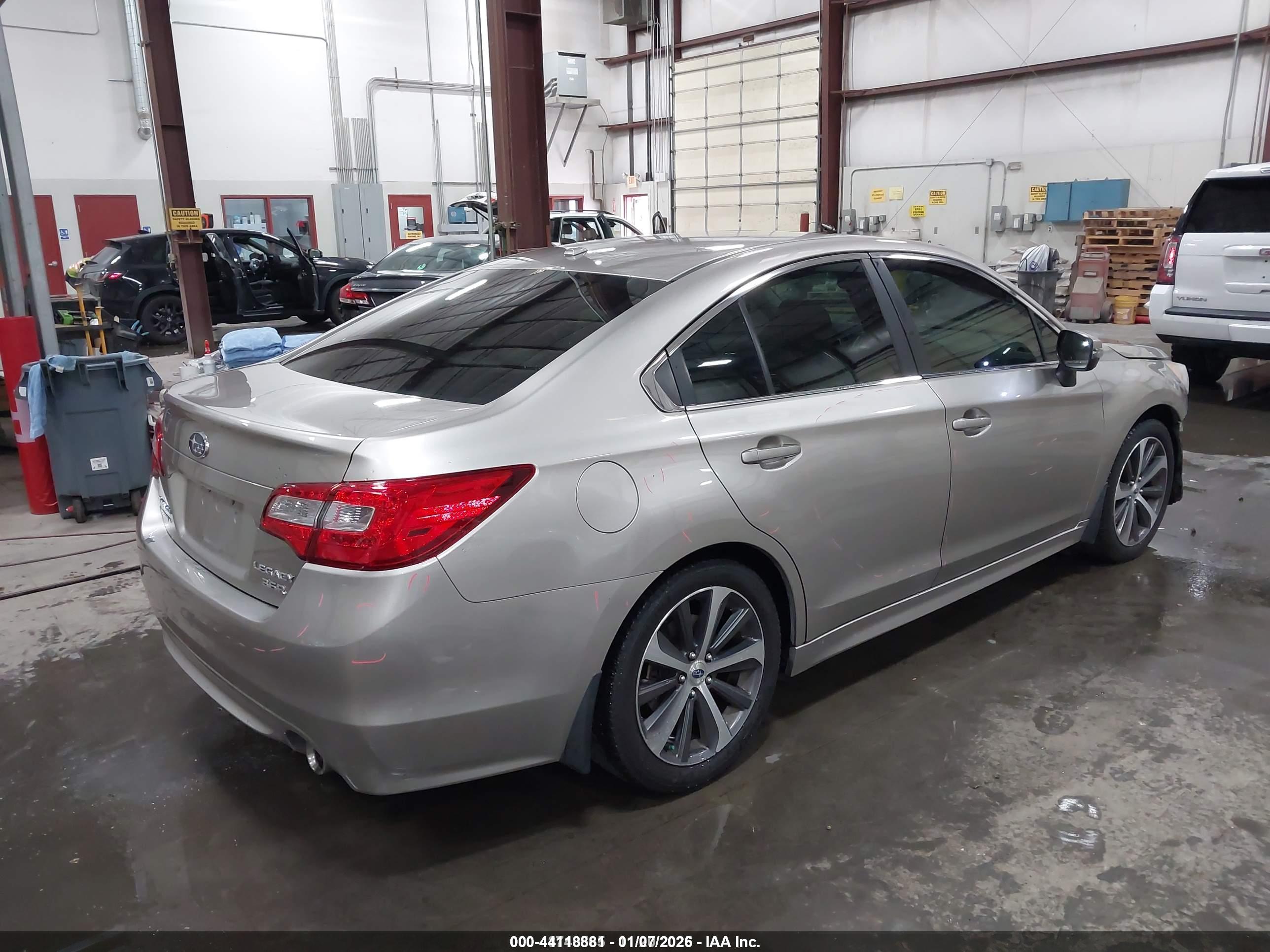 SUBARU LEGACY image 4