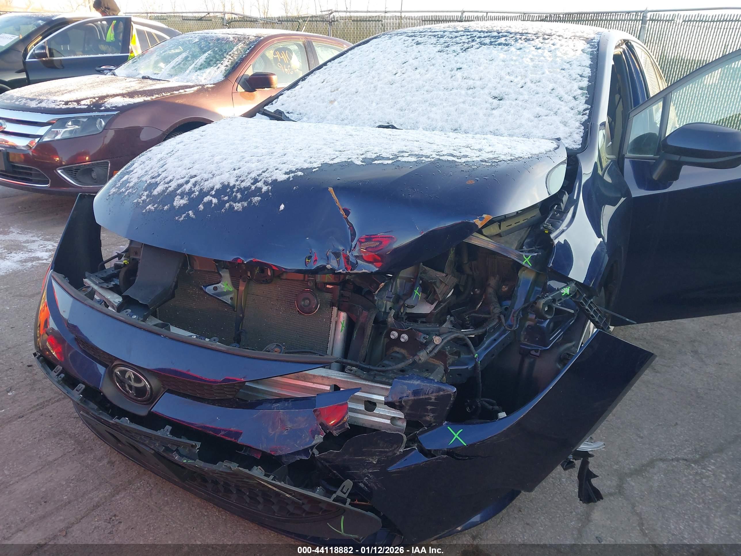 TOYOTA COROLLA image 6