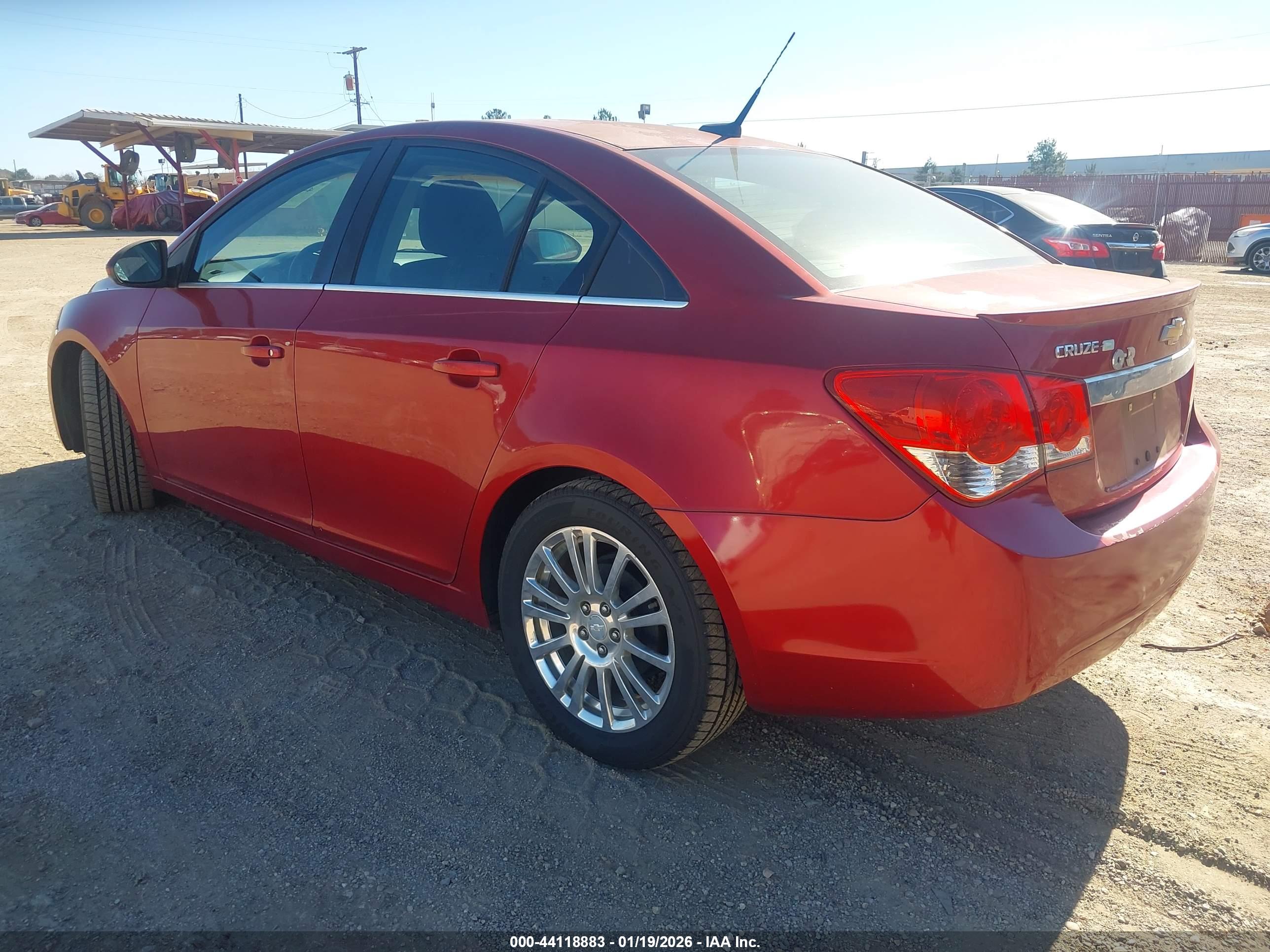 CHEVROLET CRUZE image 3