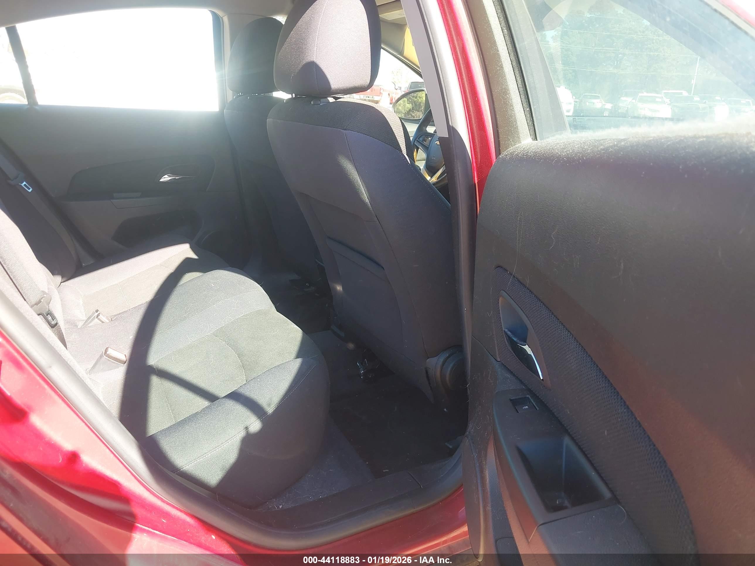 CHEVROLET CRUZE image 8