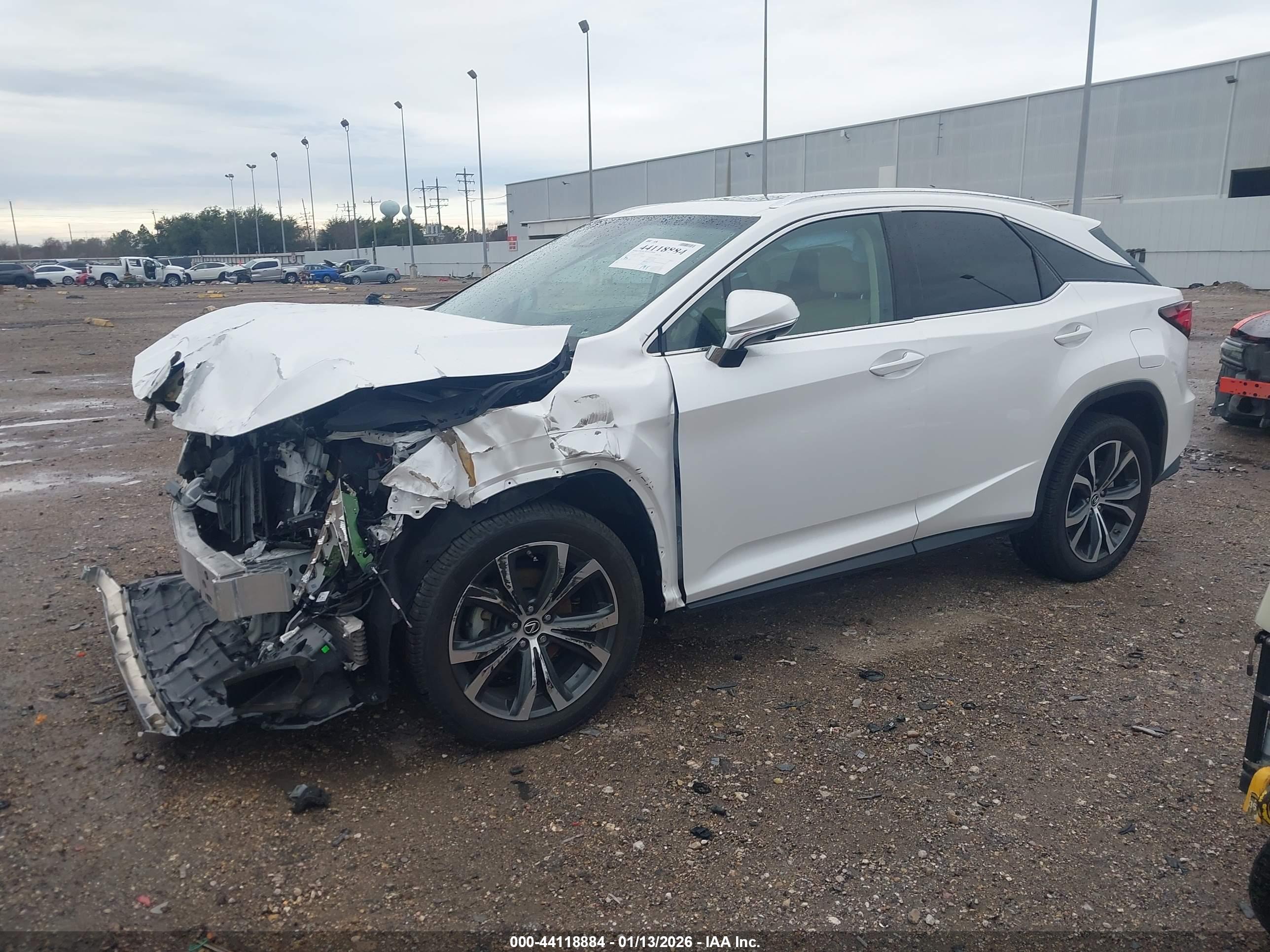 LEXUS RX image 2