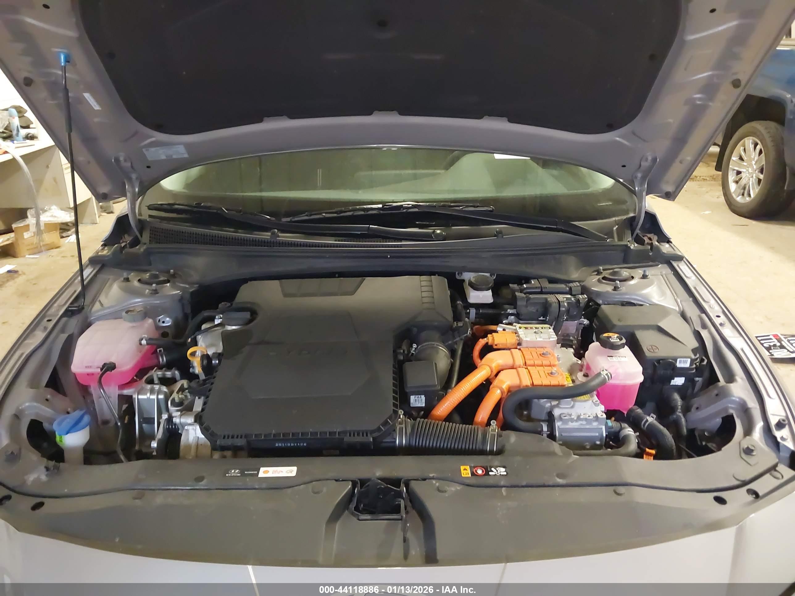HYUNDAI ELANTRA image 10