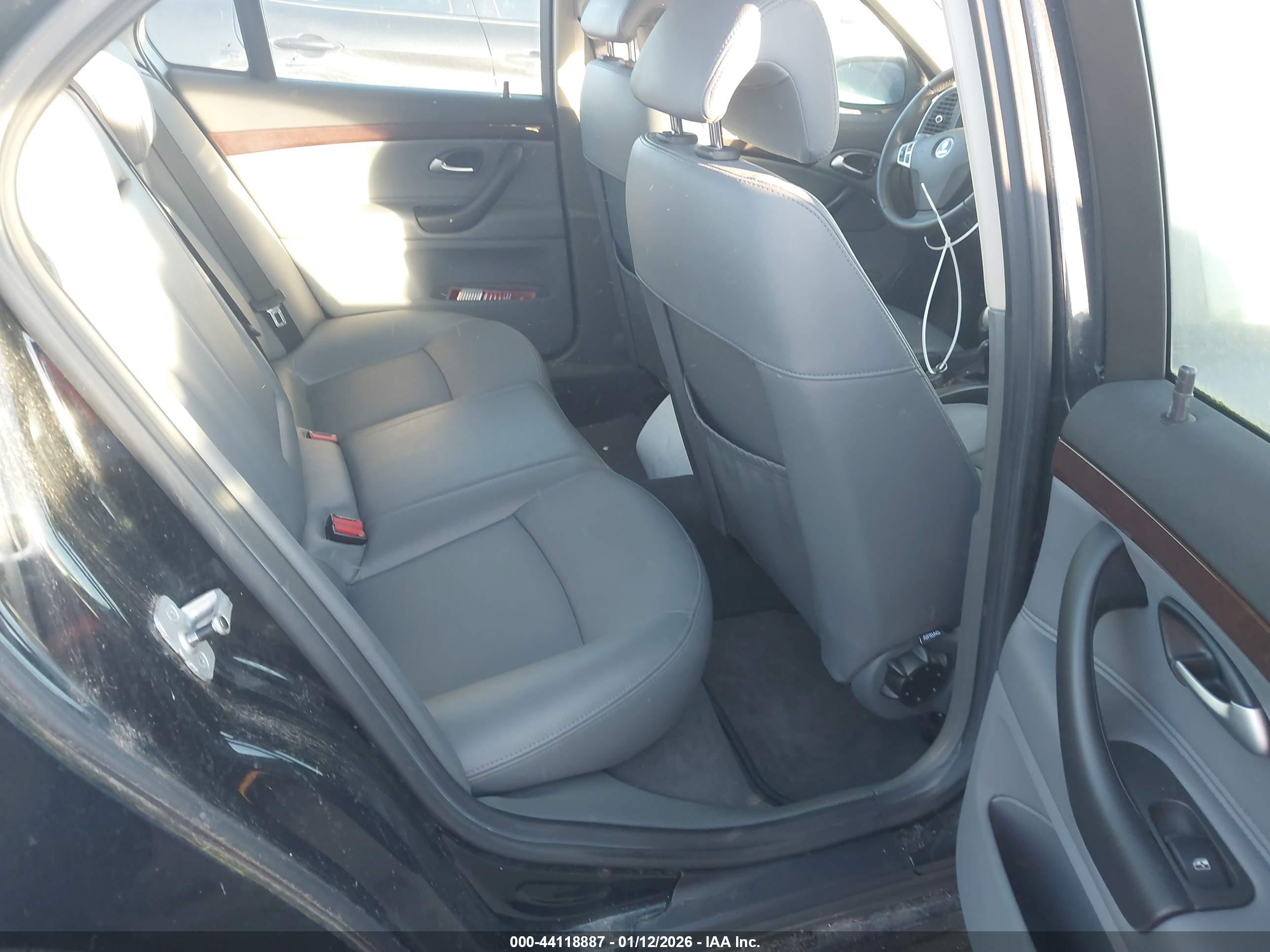 SAAB 9-3 image 8