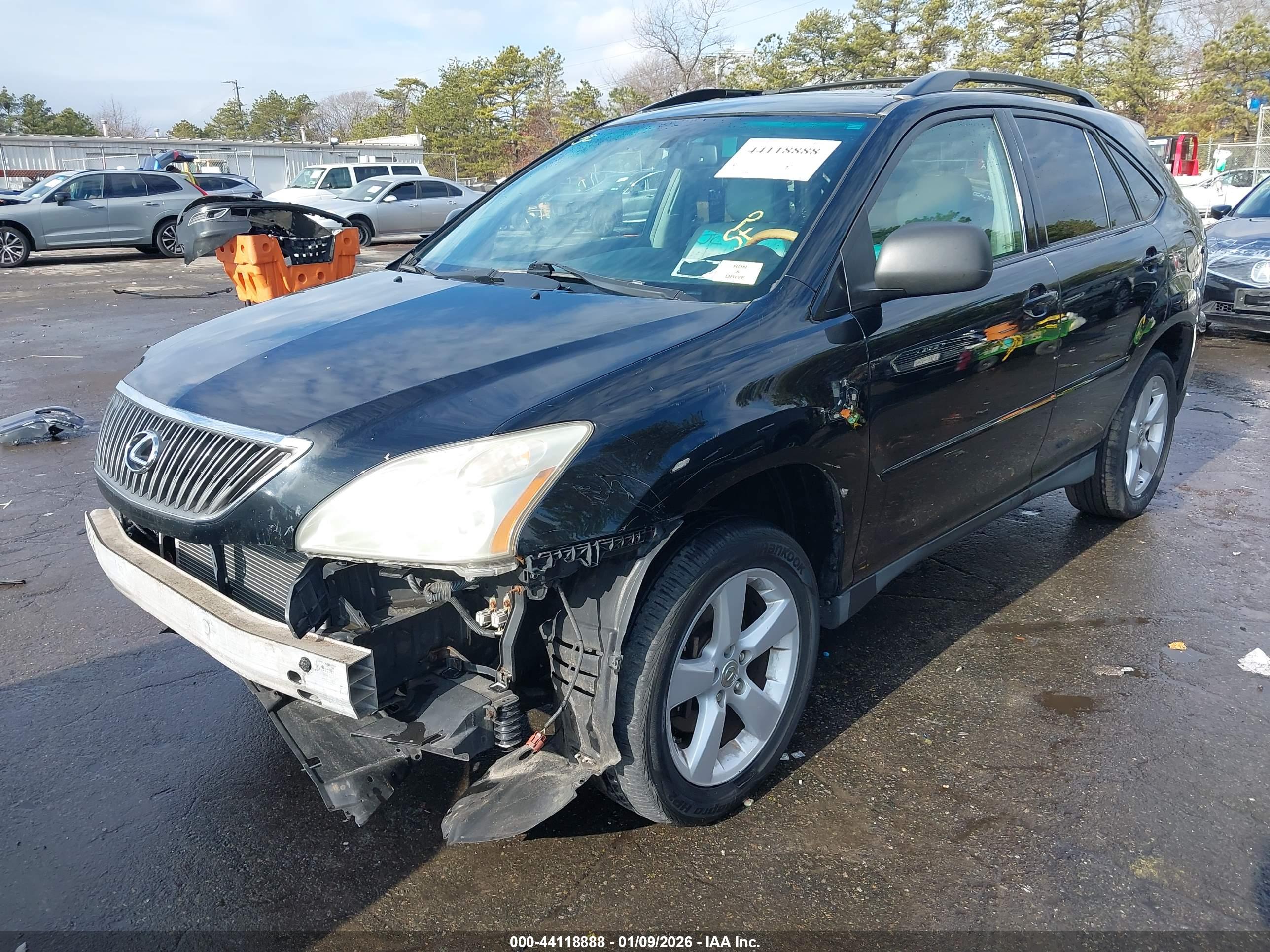 LEXUS RX image 2