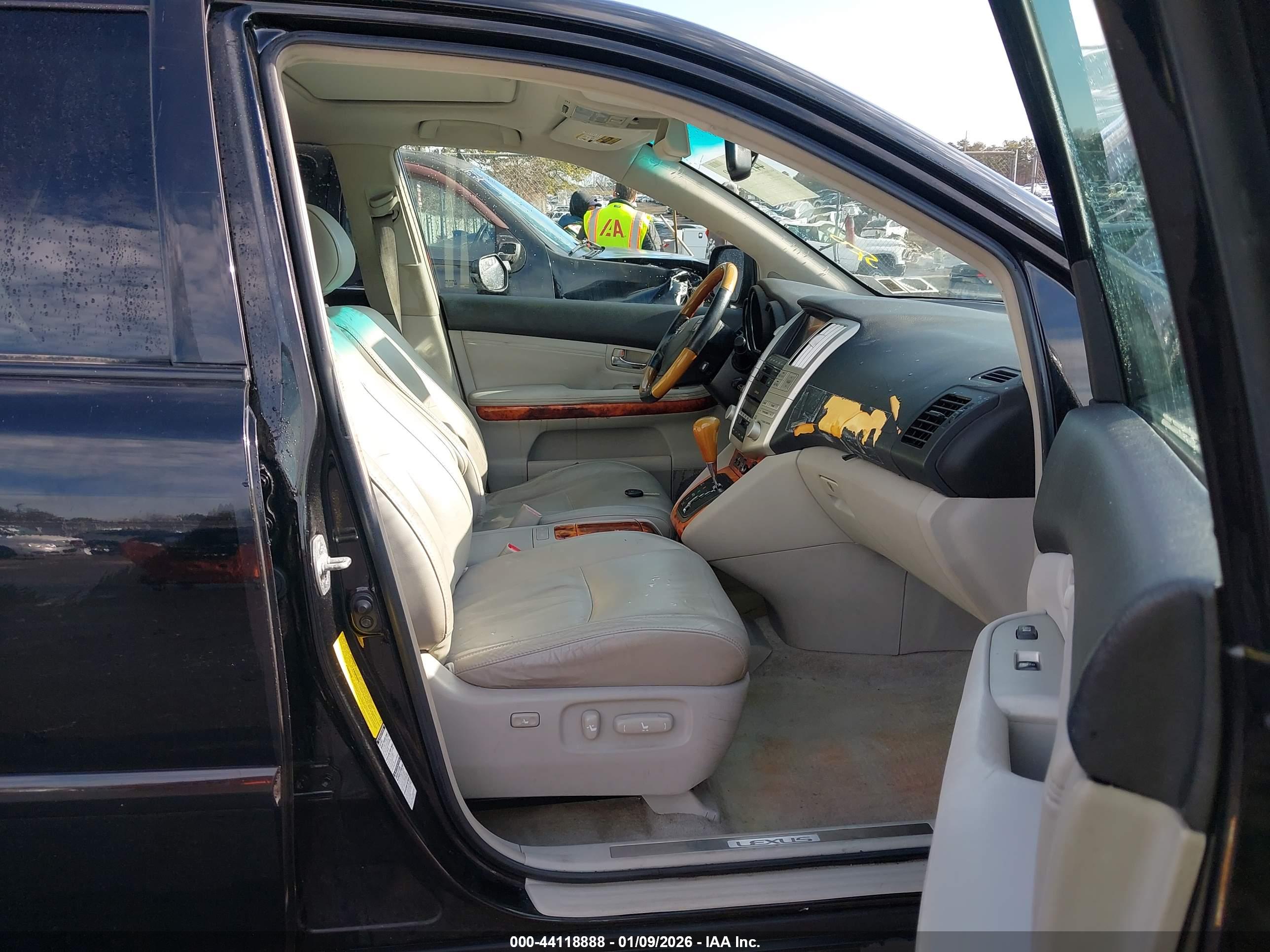 LEXUS RX image 5