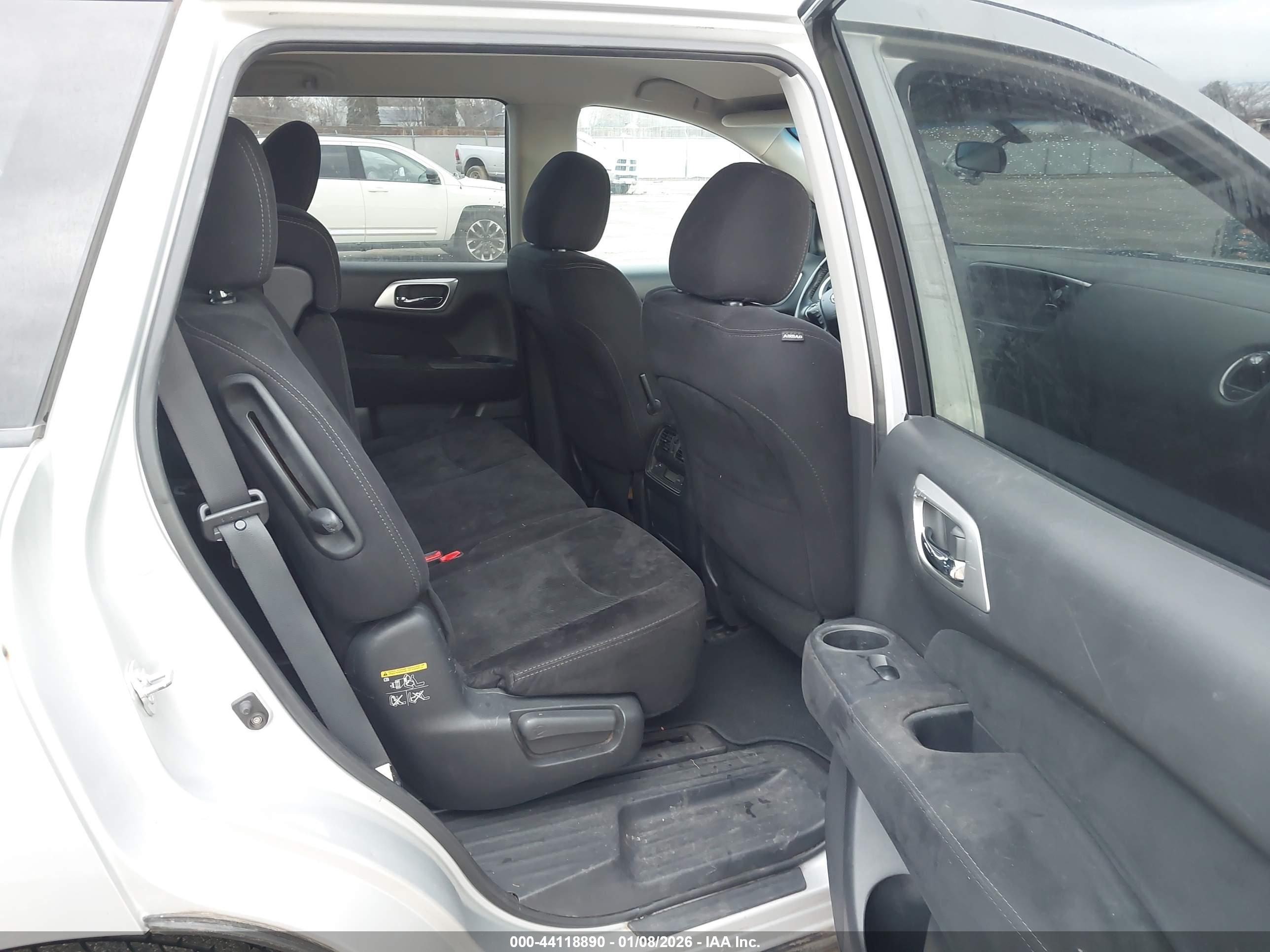 NISSAN PATHFINDER image 8