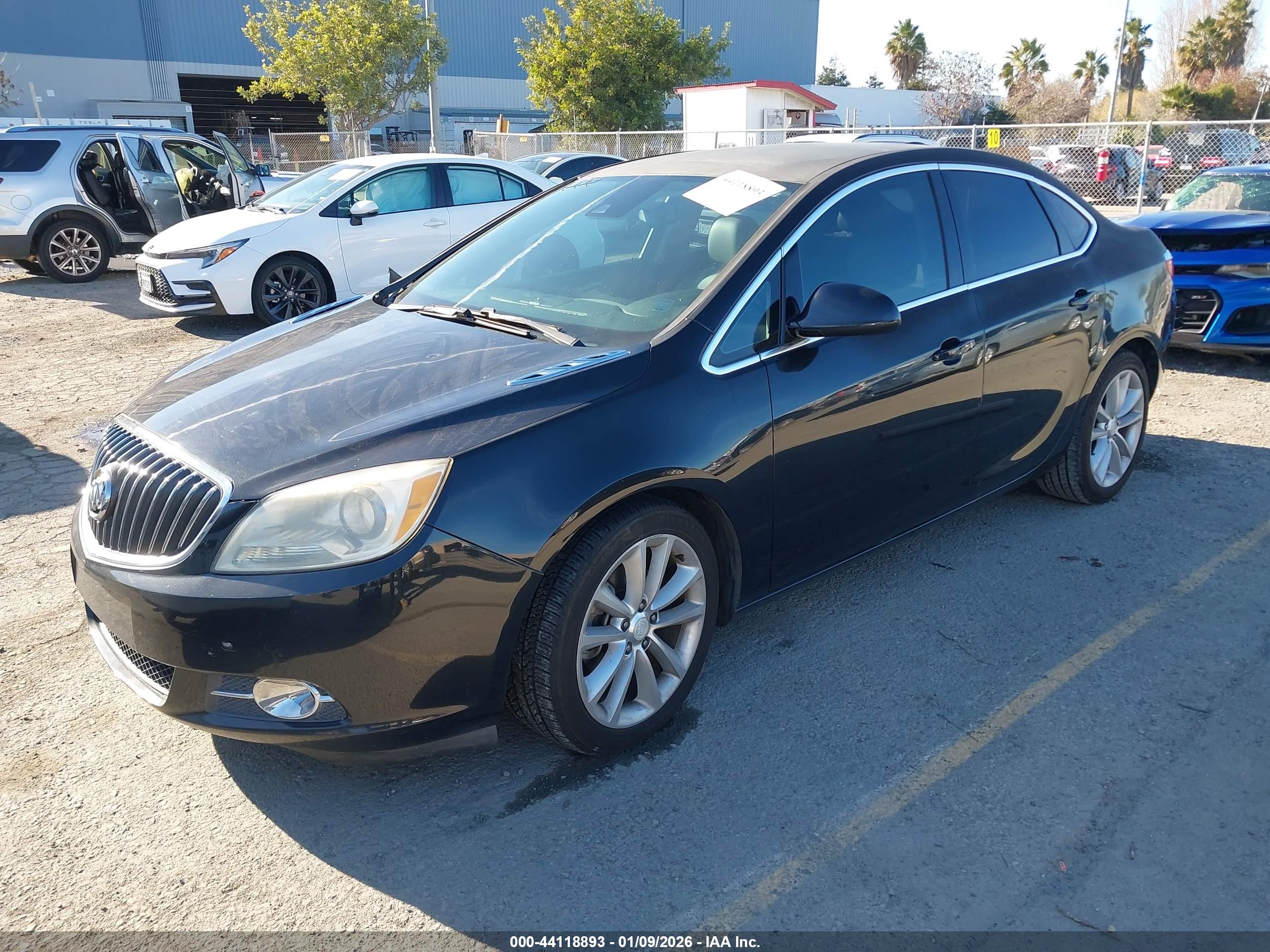 BUICK VERANO image 2