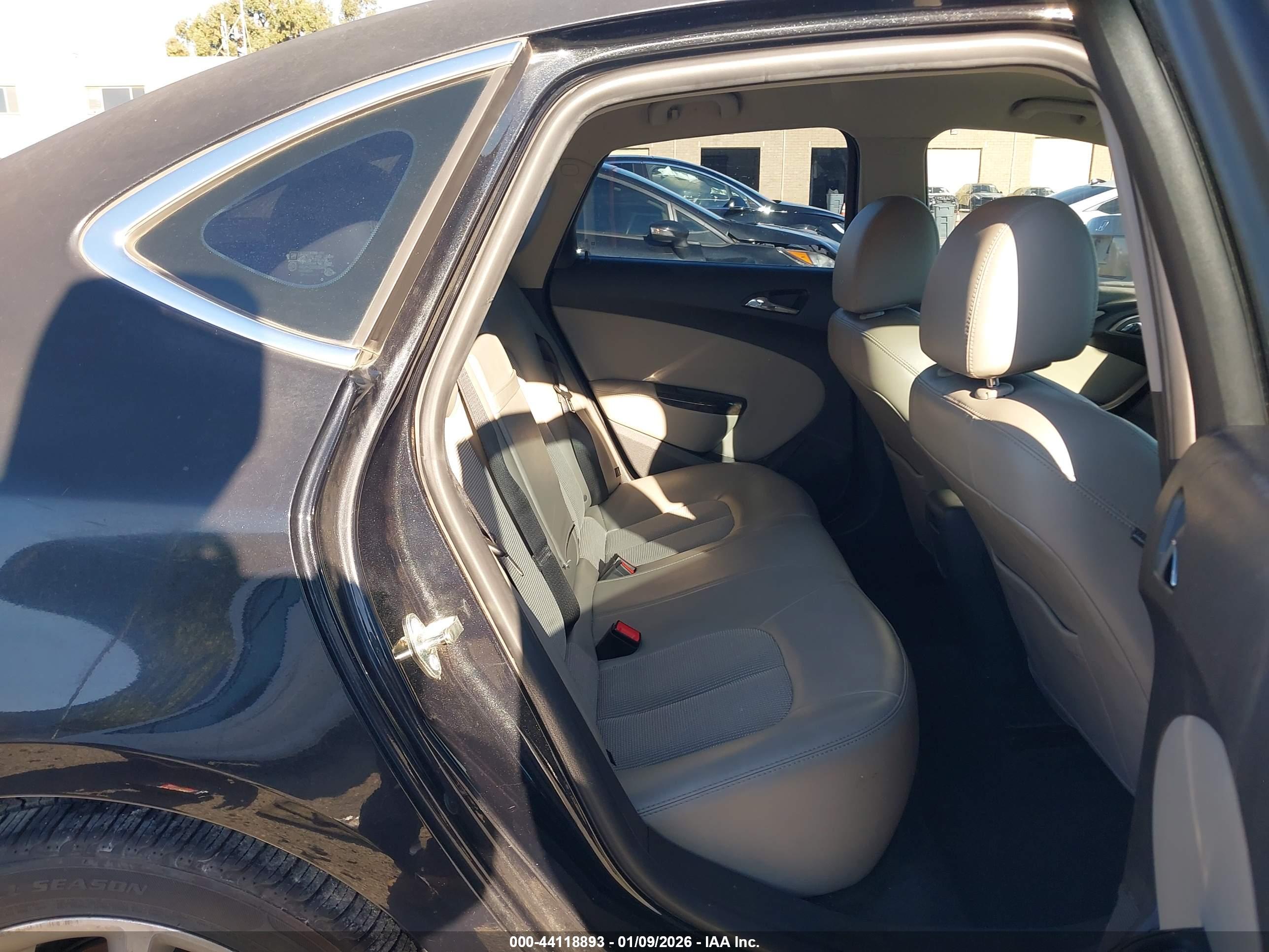 BUICK VERANO image 8