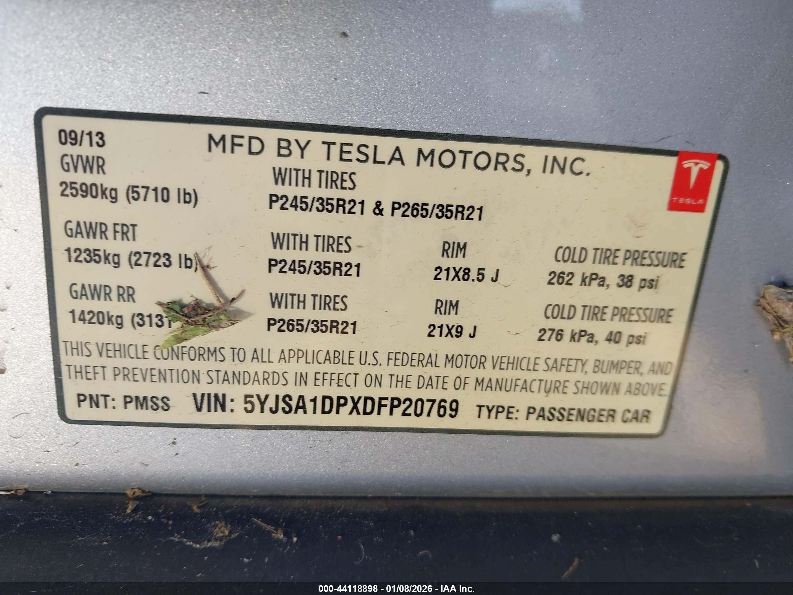 TESLA MODEL image 9