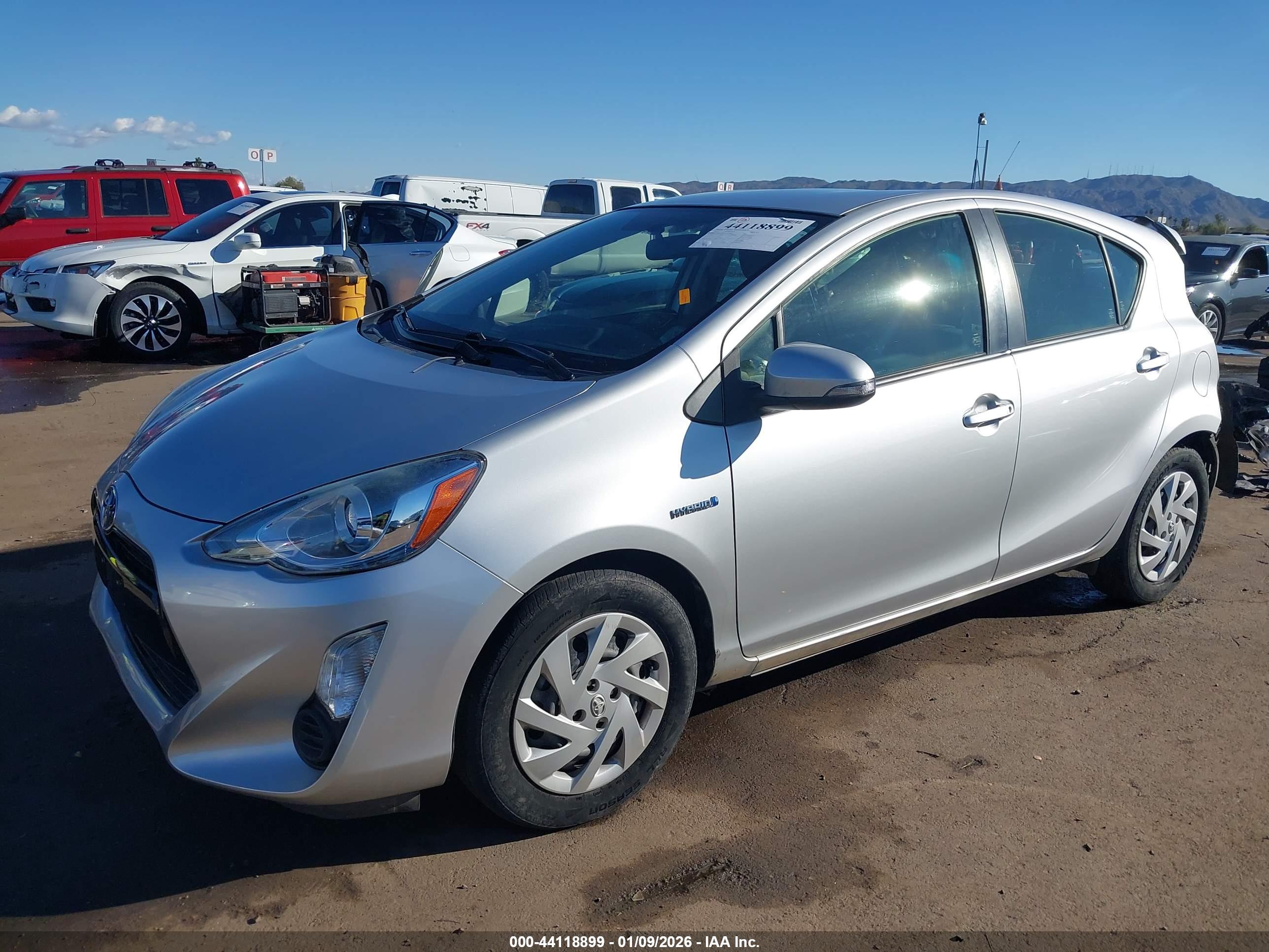 TOYOTA PRIUS image 2