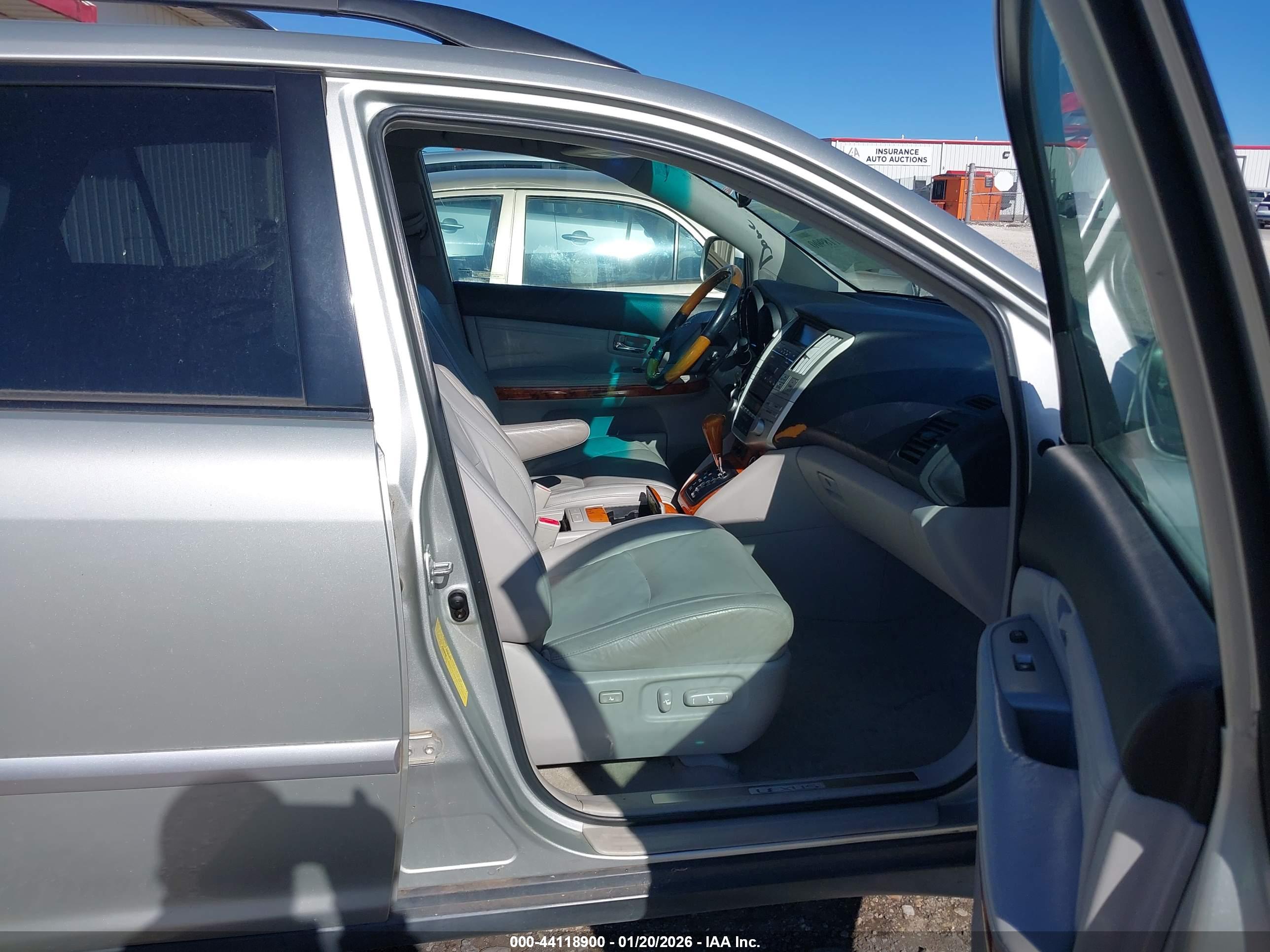 LEXUS RX image 5