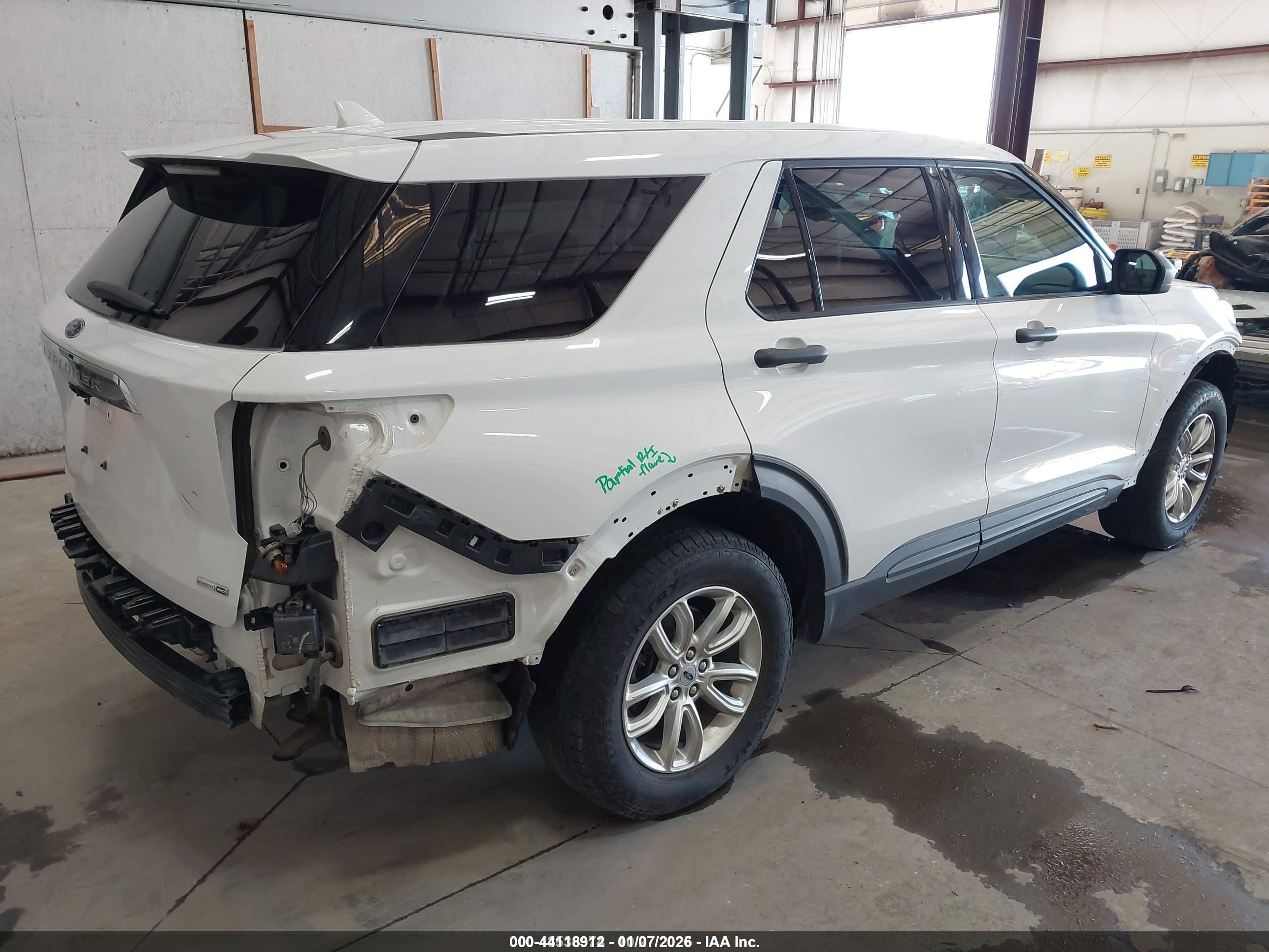FORD EXPLORER image 4
