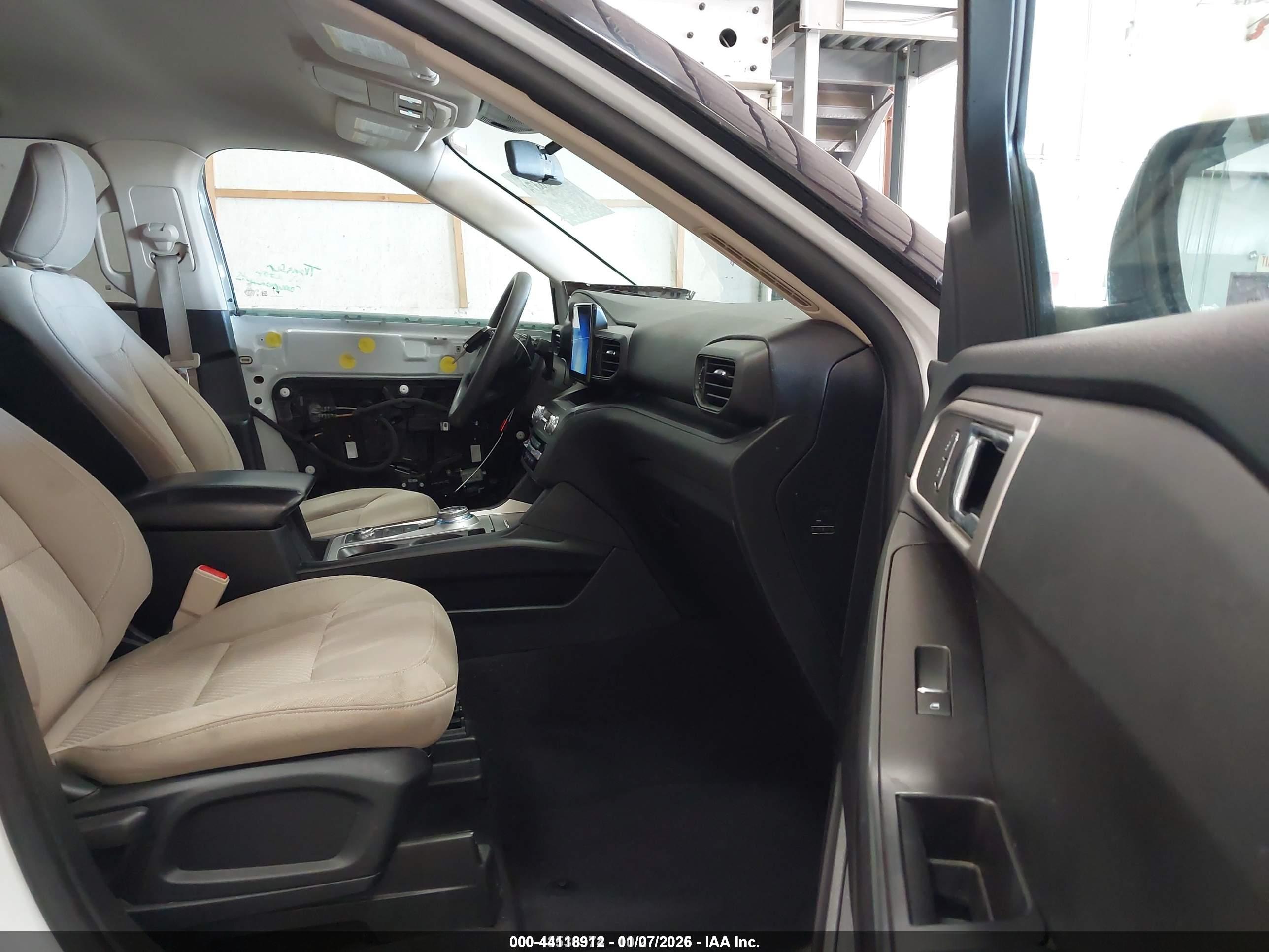 FORD EXPLORER image 5