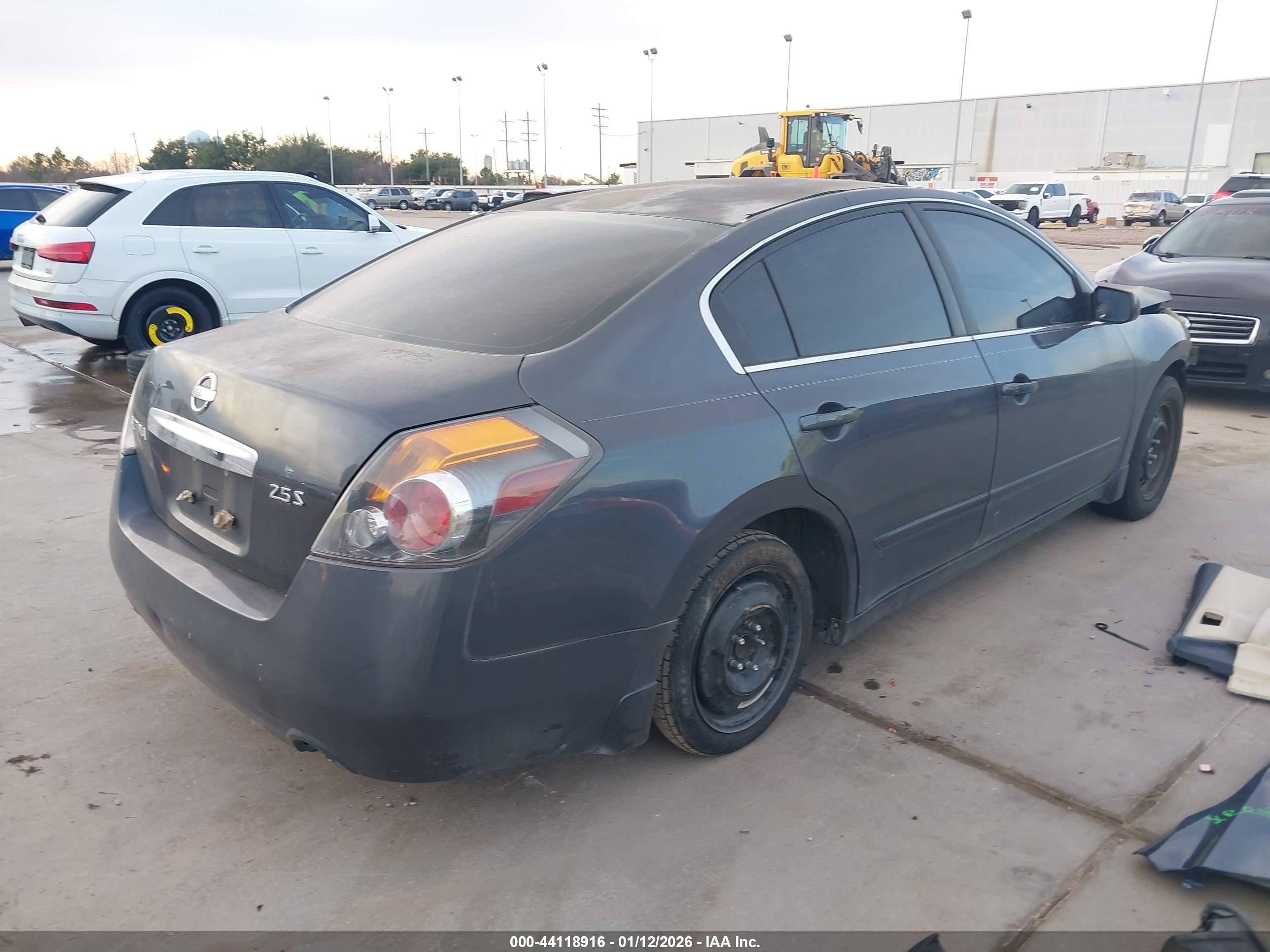 NISSAN ALTIMA image 4