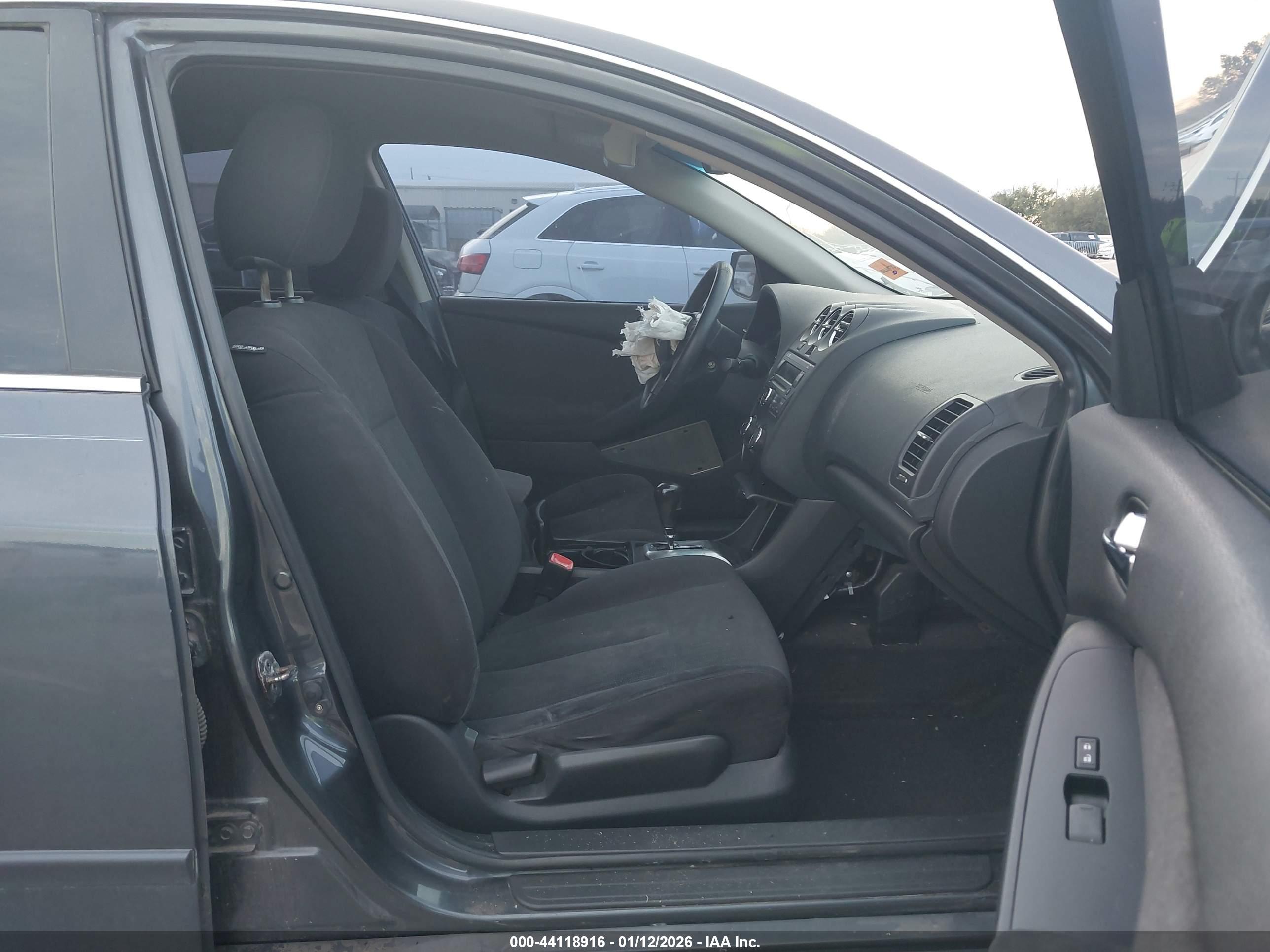 NISSAN ALTIMA image 5