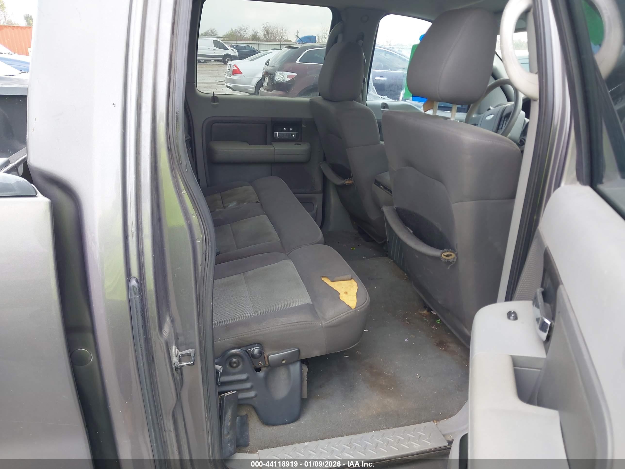 FORD F-150 image 8