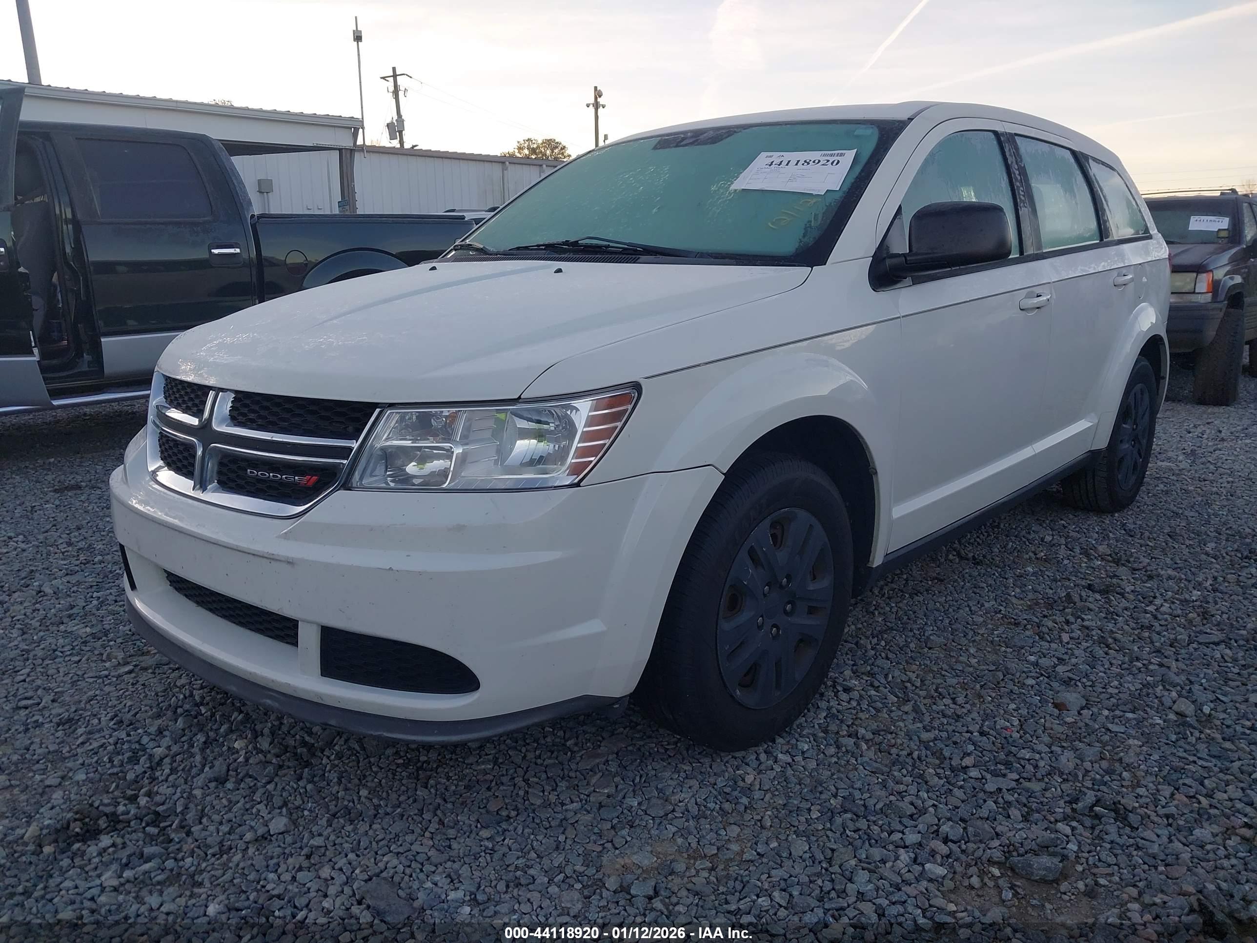 DODGE JOURNEY image 2