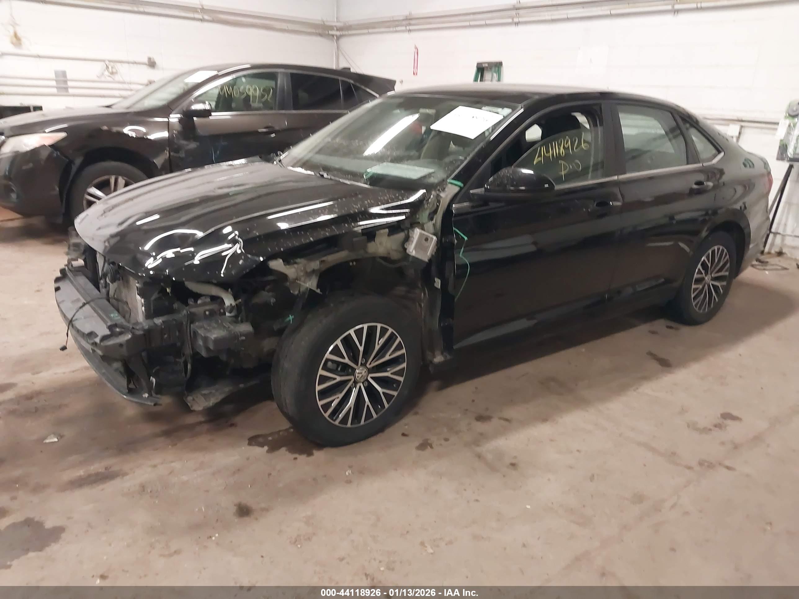 VOLKSWAGEN JETTA image 2